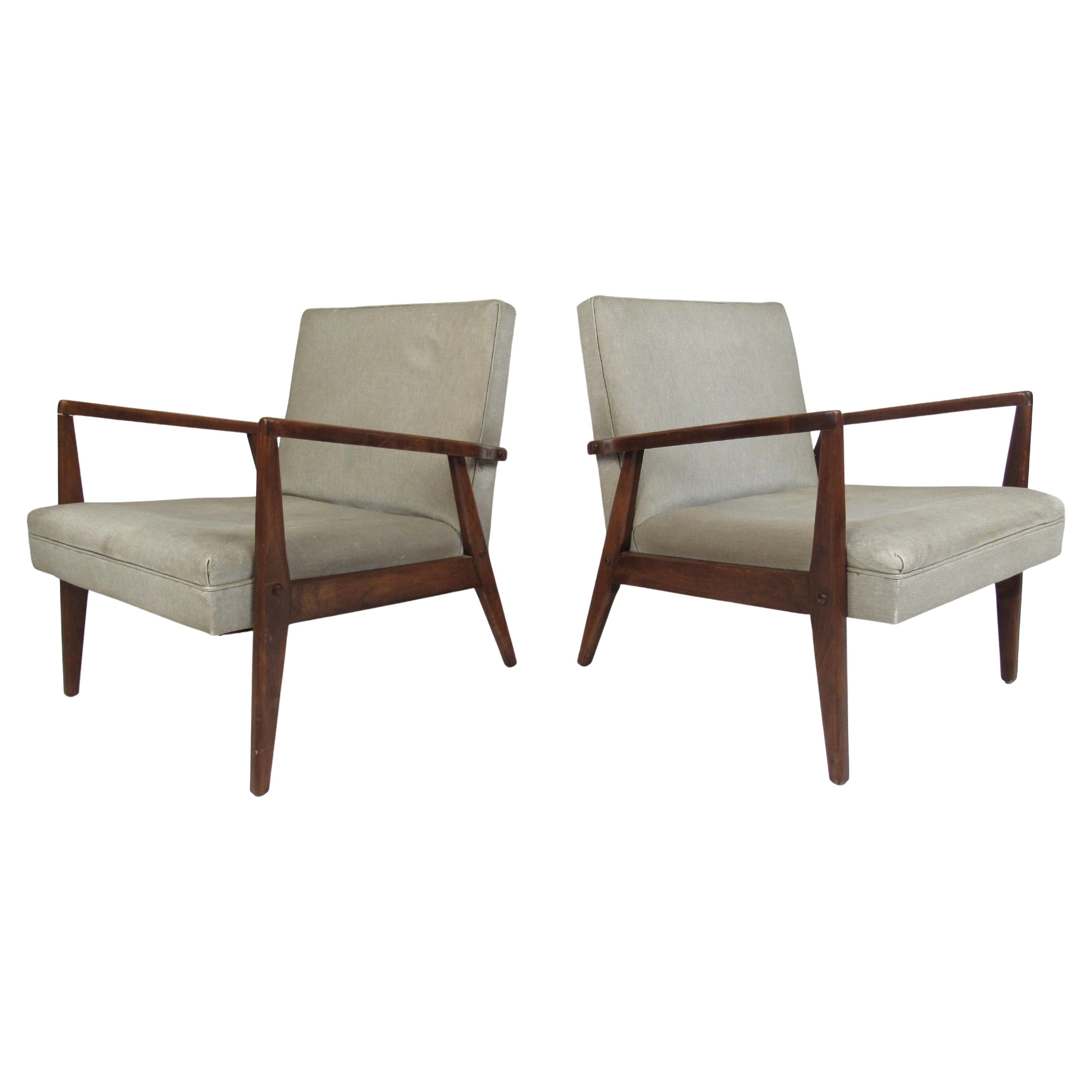 Paire de chaises longues italiennes modernes du milieu du siècle dernier