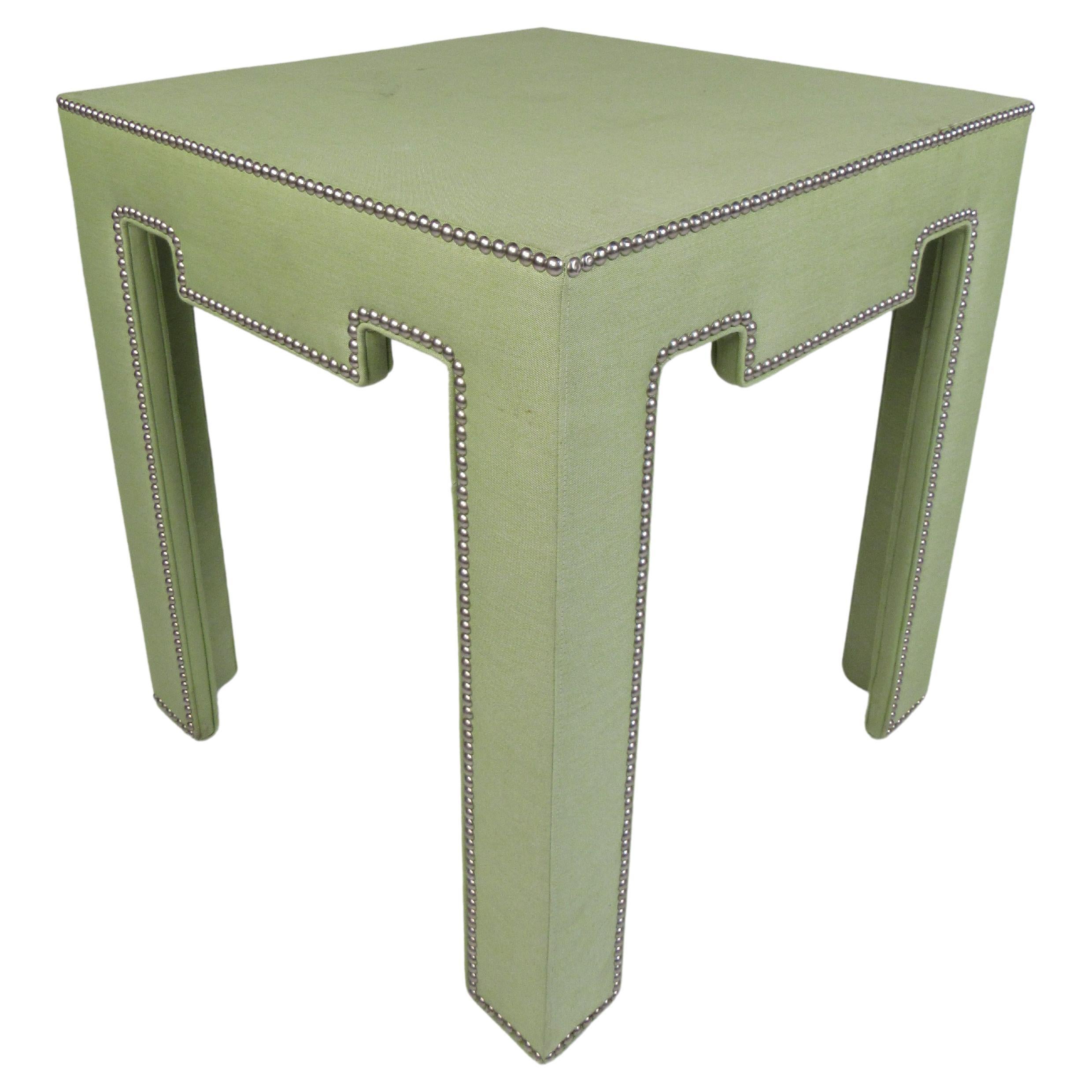 VIntage Mesa Auxiliar Tapizada Estilo Dorothy Draper