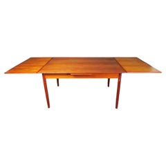 Ausziehbarer dänischer Teak-Esstisch
