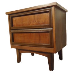 Einzelner Mid-Century-Nachttisch
