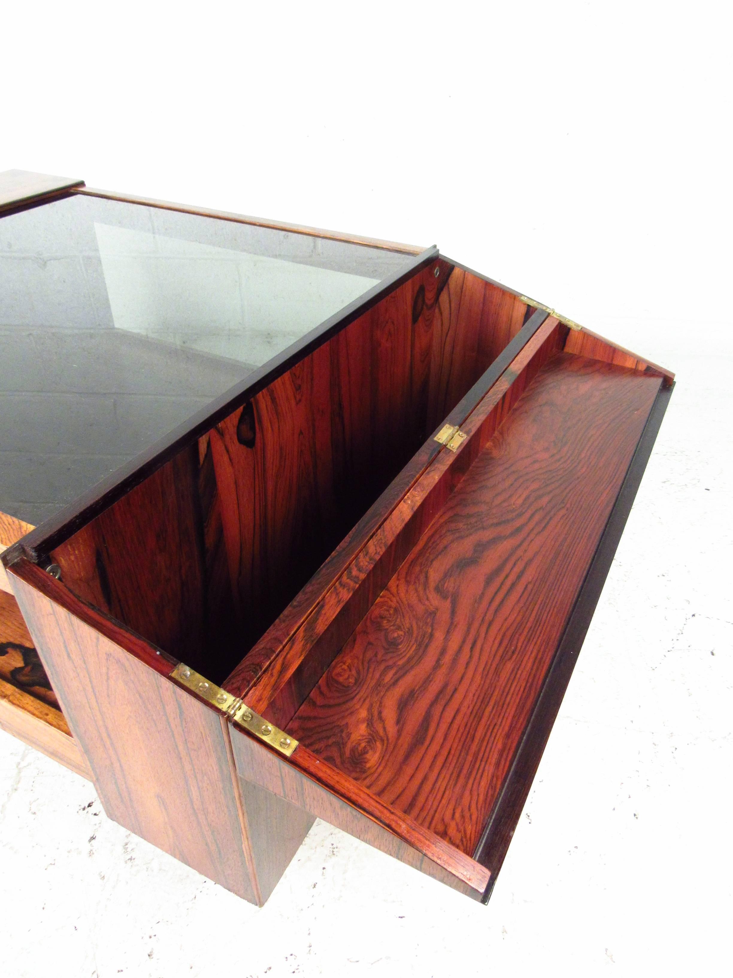 Midcentury Rosewood and Smoked Glass Cocktail Table In Good Condition In Brooklyn, NY