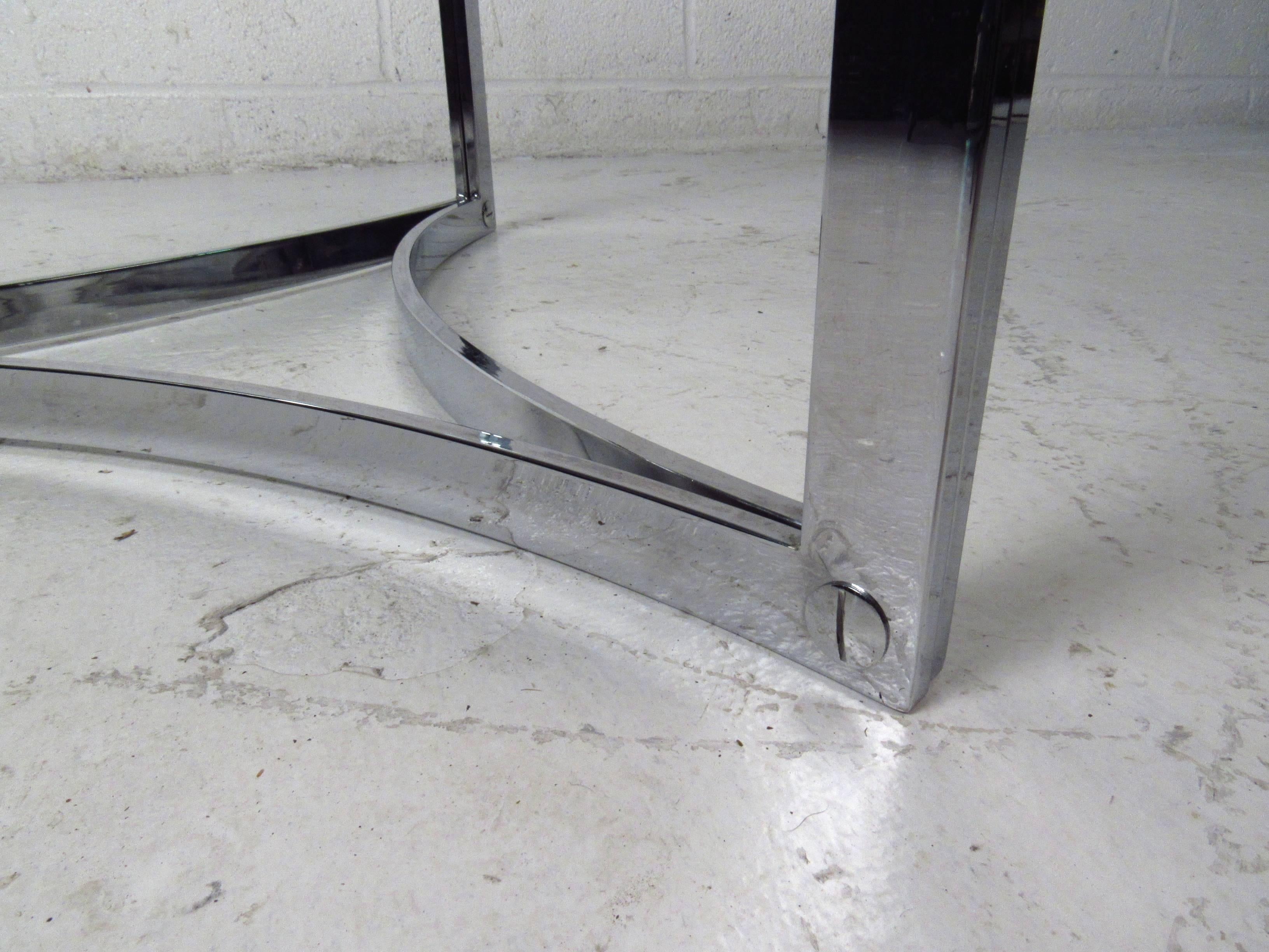 Mid-Century Modern Chrome Coffee Table For Sale 1