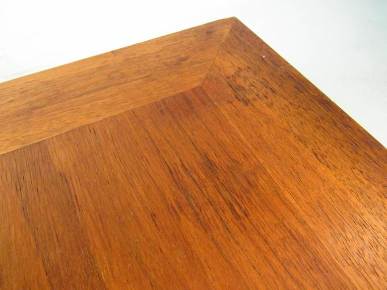 Set of MidCentury Modern Henredon Nesting Tables at 1stDibs