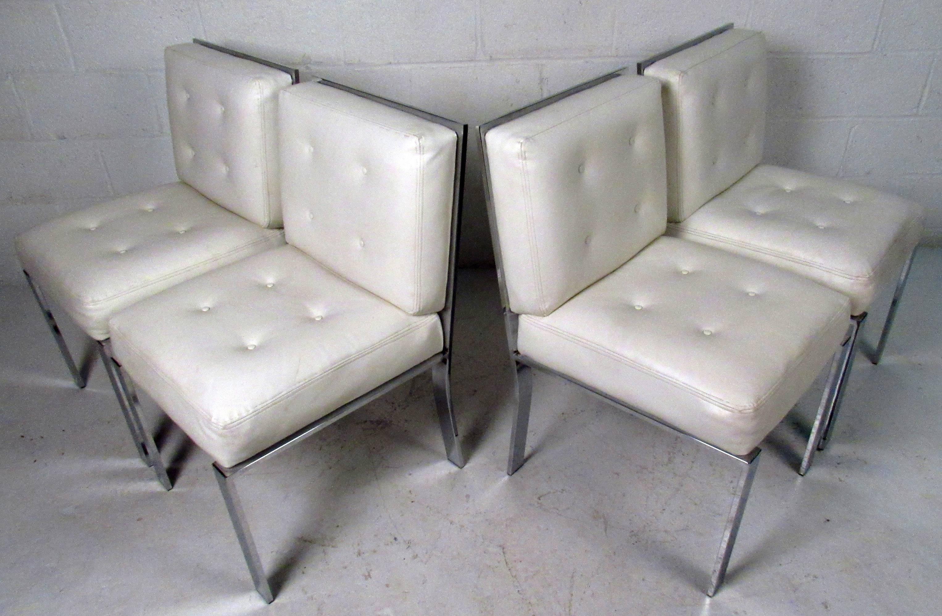 Mid-Century Modern Dining Chairs attributed to Milo Baughman For Sale 4