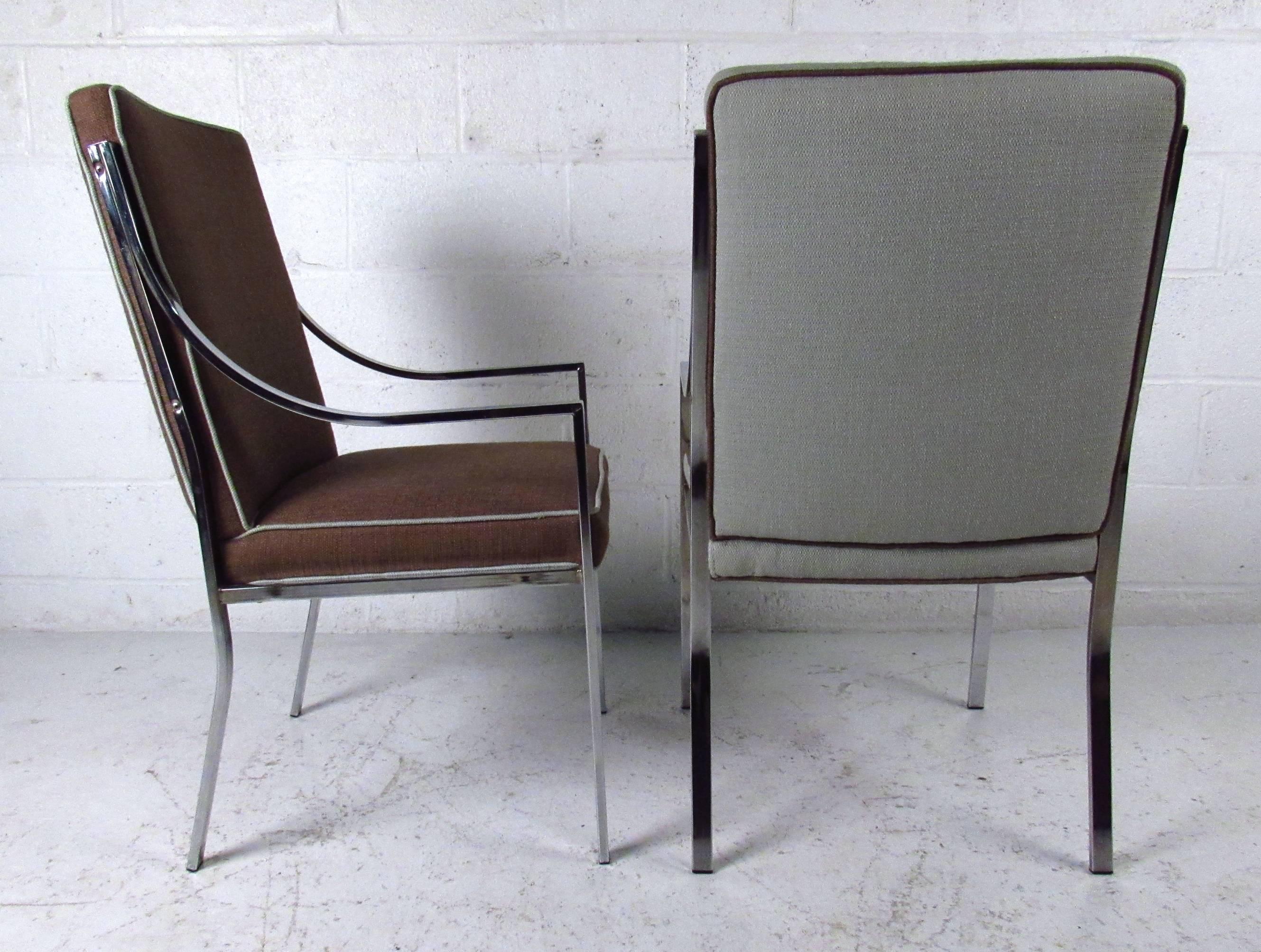 Set of Contemporary Modern Chrome Dining Chairs In Good Condition In Brooklyn, NY