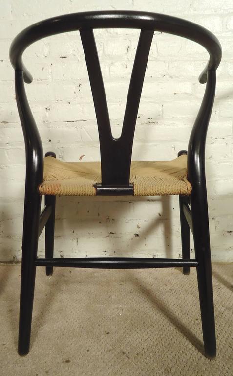 Mid-Century Modern Set of Four Wegner Wishbone Chairs For Sale