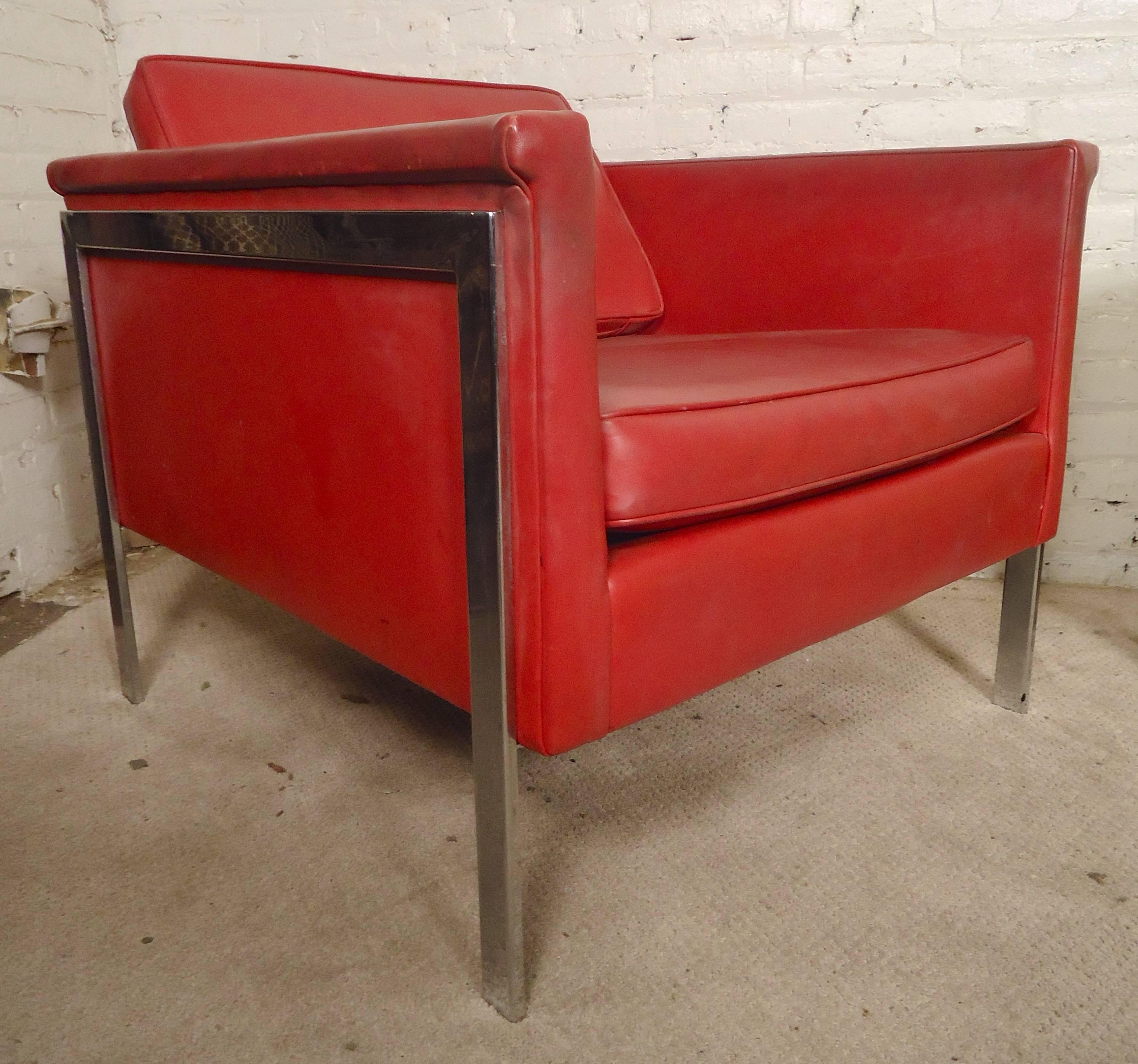 Pair Mid-Century Modern Lounge Chairs, Yellow and Red 1