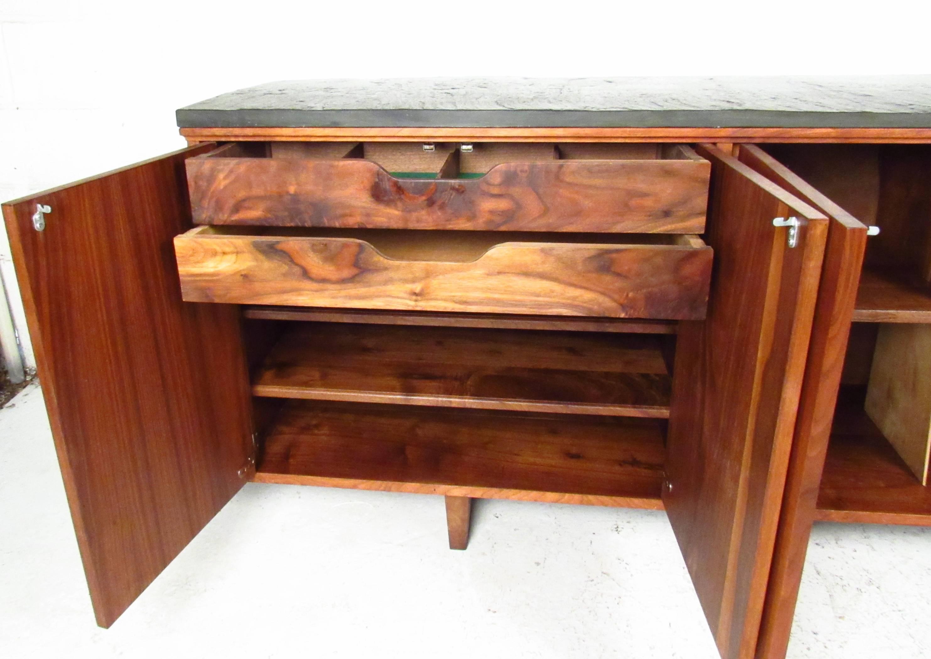 Mid-Century Walnut & Slate Sideboard in the Style of Phillip Lloyd Powell For Sale 1
