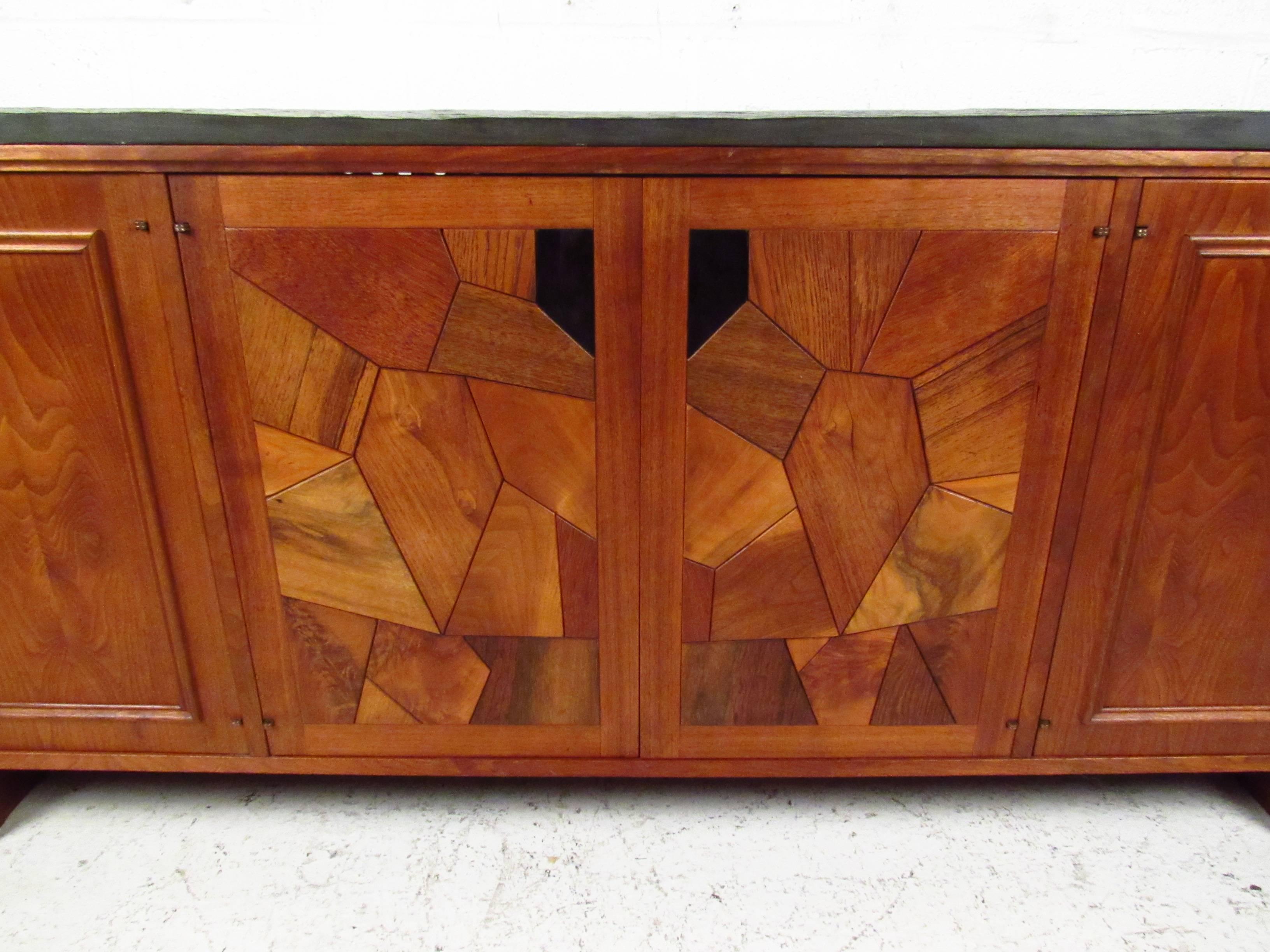 Mid-Century Walnut & Slate Sideboard in the Style of Phillip Lloyd Powell In Good Condition For Sale In Brooklyn, NY