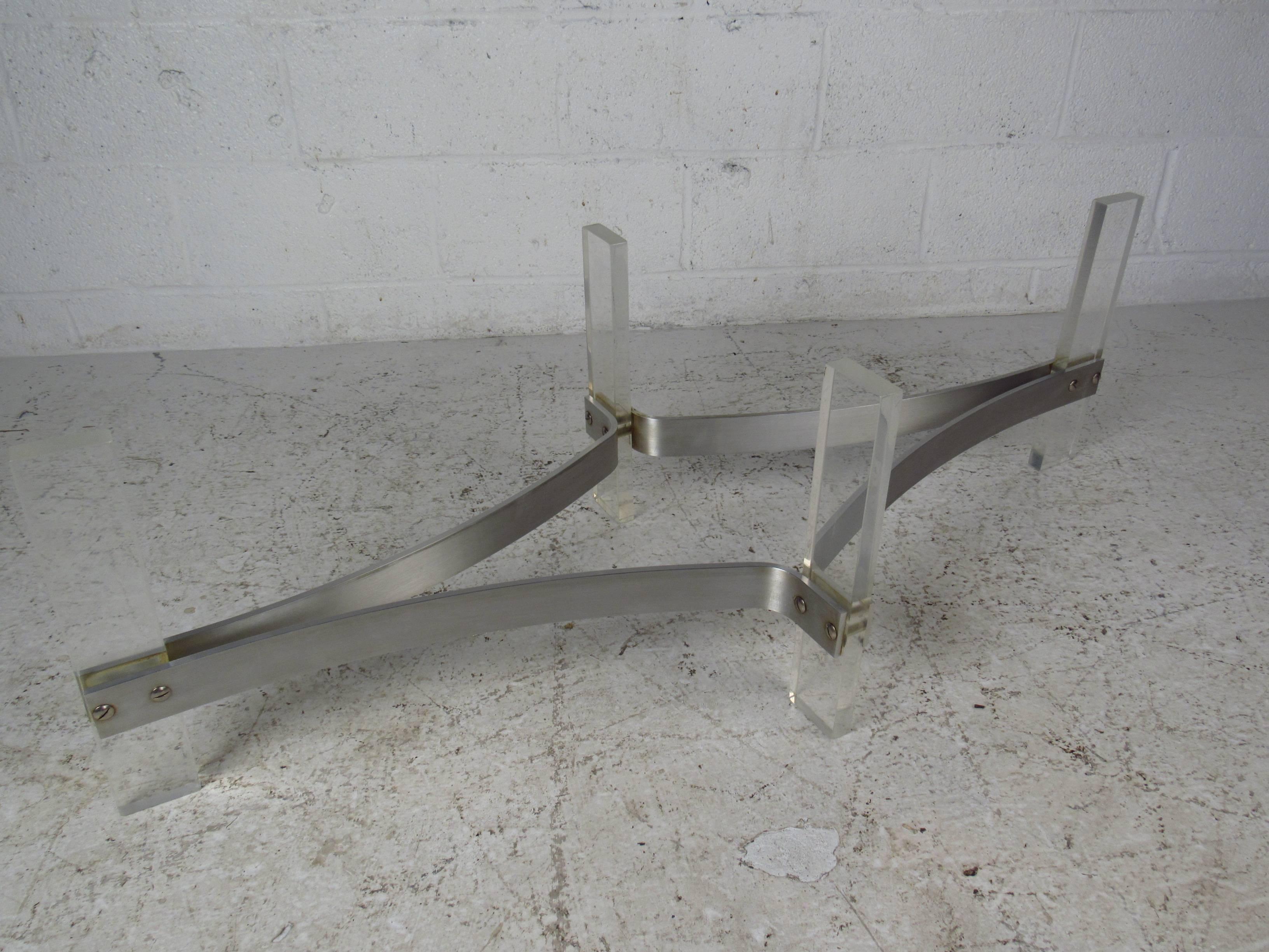 Mid-Century Modern Lucite Coffee Table in the Style of Charles Hollis Jones 3