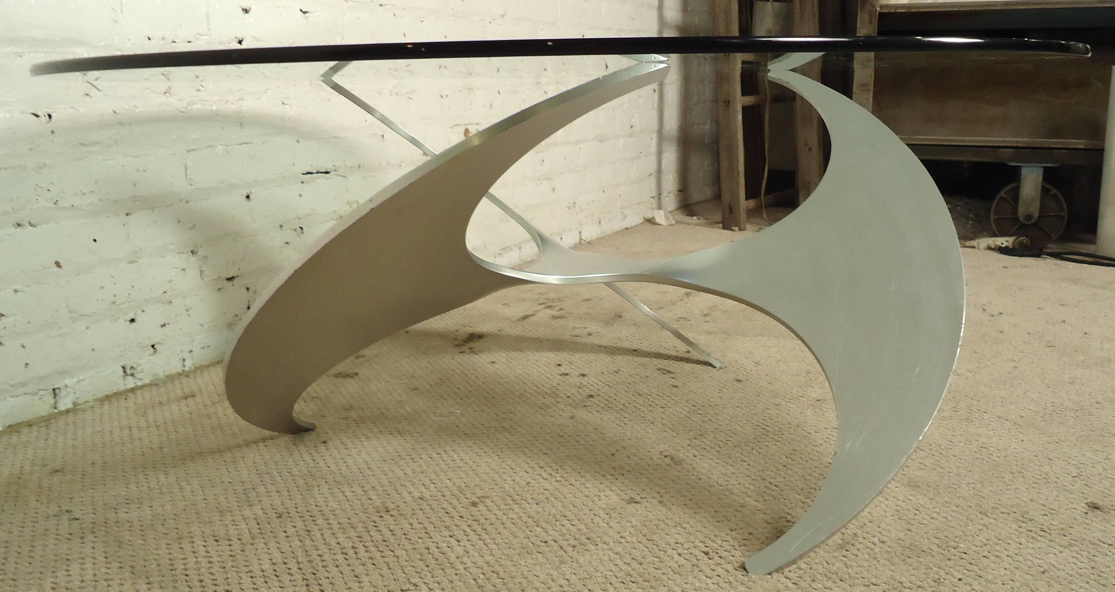 propeller coffee table