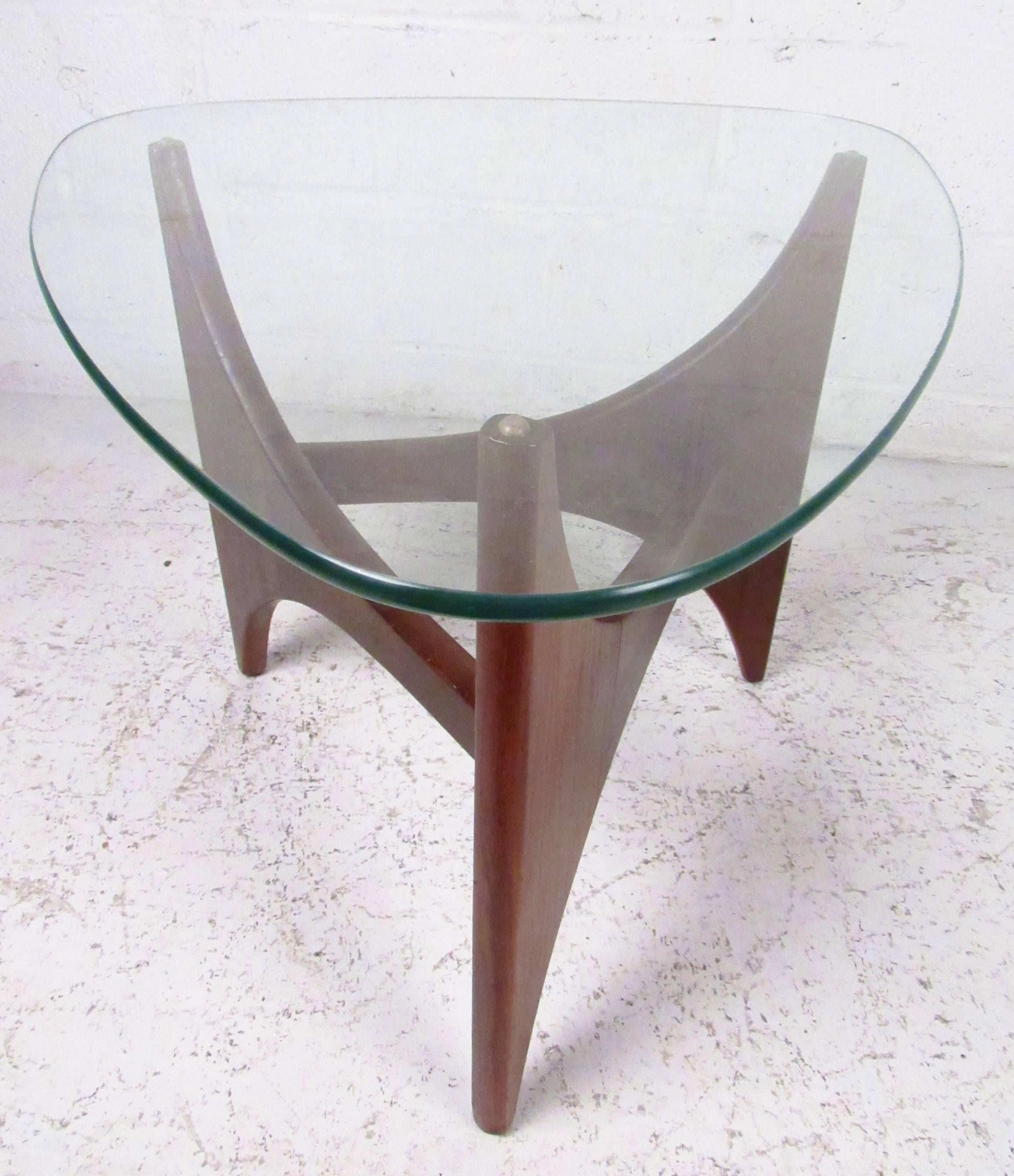 Highly sculpted walnut side table by for Craft Associates. Kagan style formed base with triangle glass top.

(Please confirm item location - NY or NJ - with dealer)
