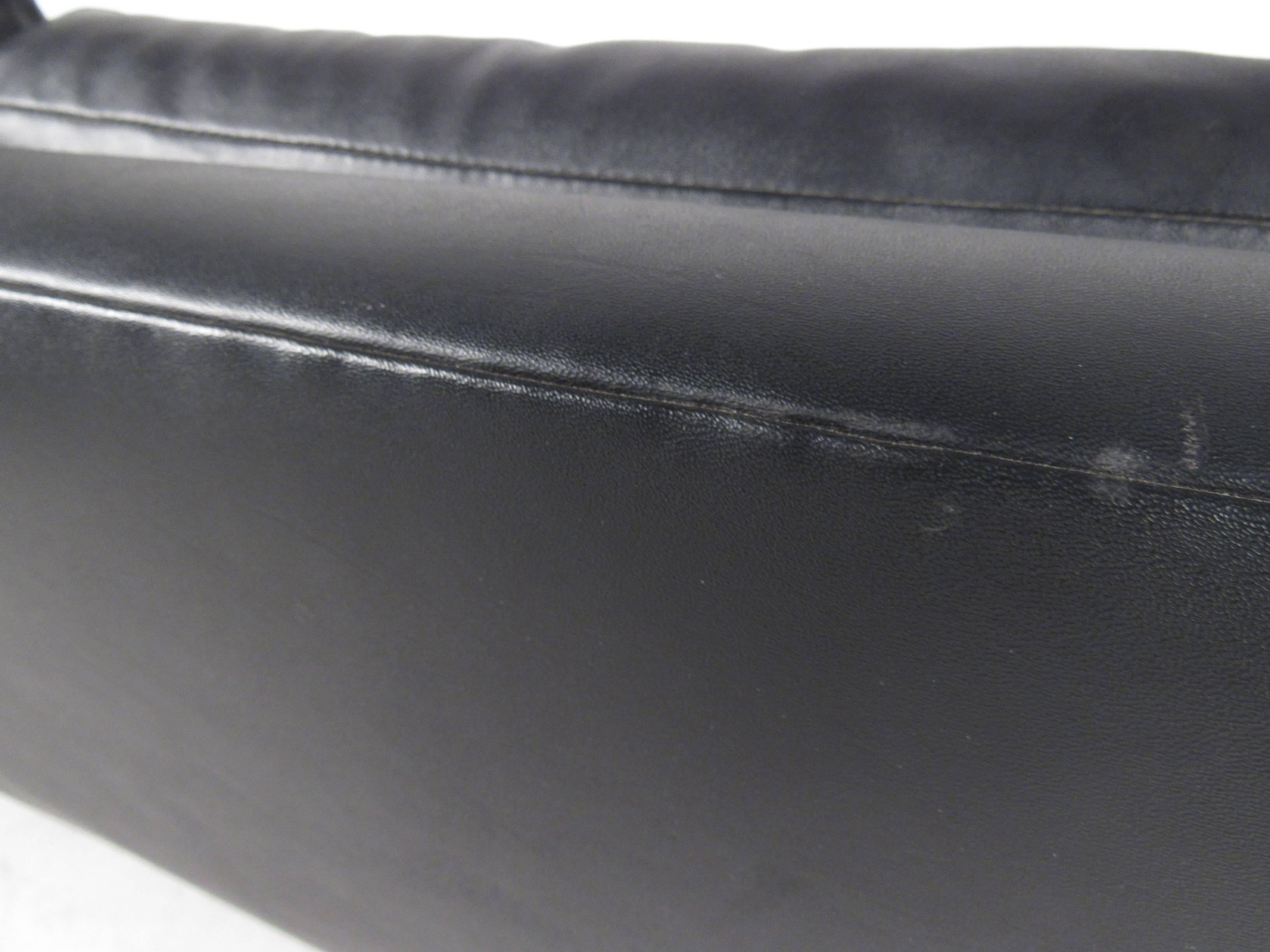 Mid-Century Modern Vinyl and Chrome Airport Sofa 3