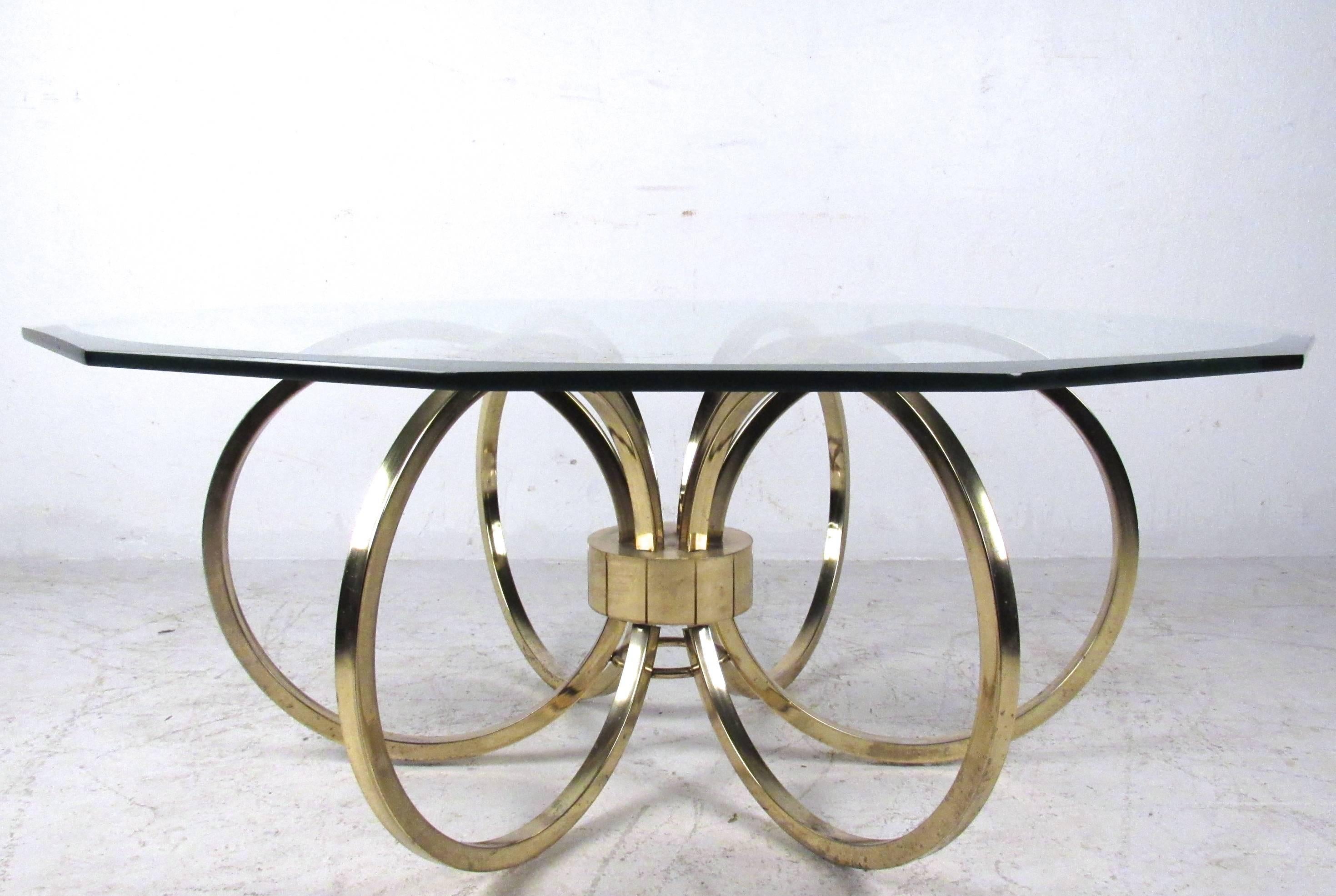 Vintage Modern Coffee Table with Octagonal Bevelled Glass Top In Good Condition In Brooklyn, NY
