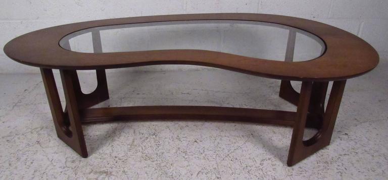 Mid Century Kidney Shape Coffee Table By Bassett For Sale