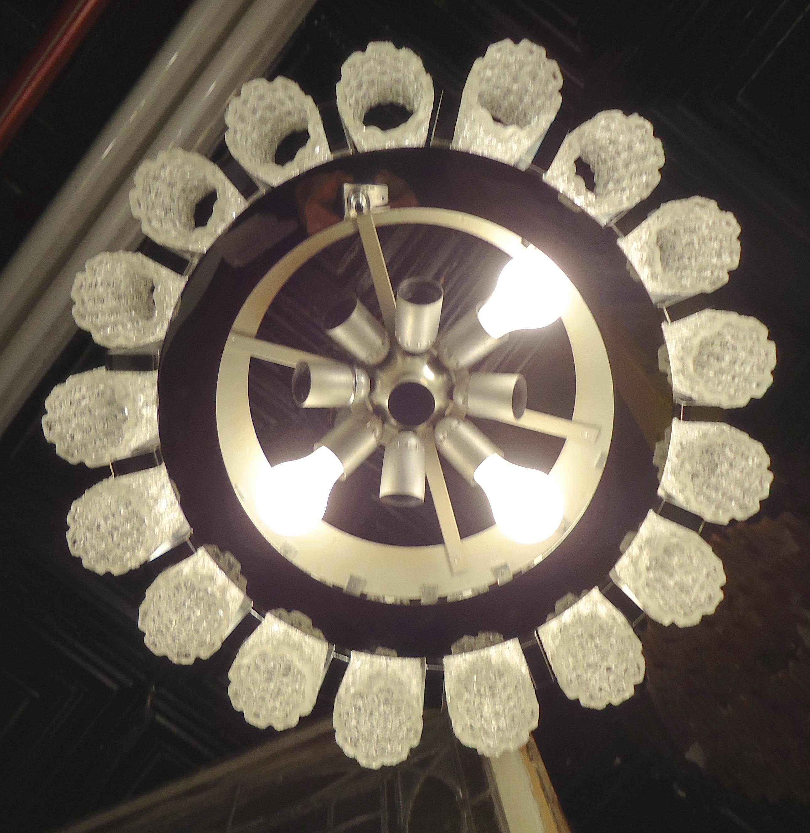 Mid-20th Century Round Chandelier with Crackle Glass
