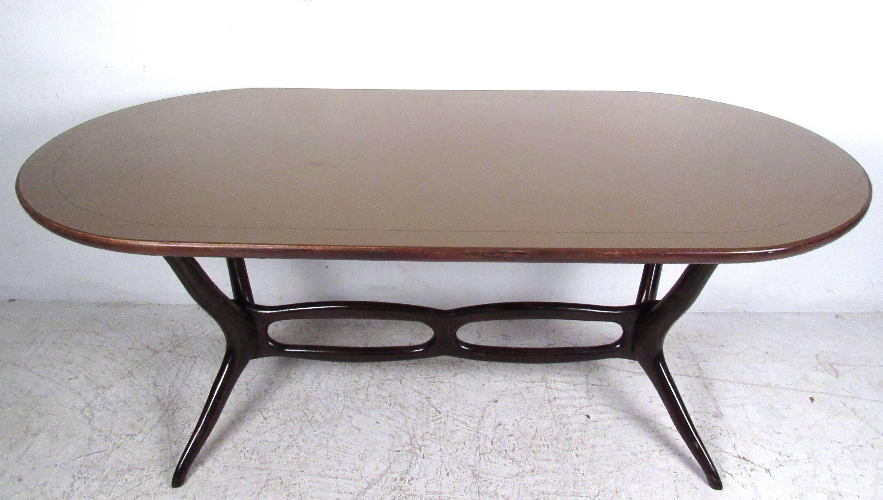 Mid-20th Century Italian Modern Rosewood Dining Table