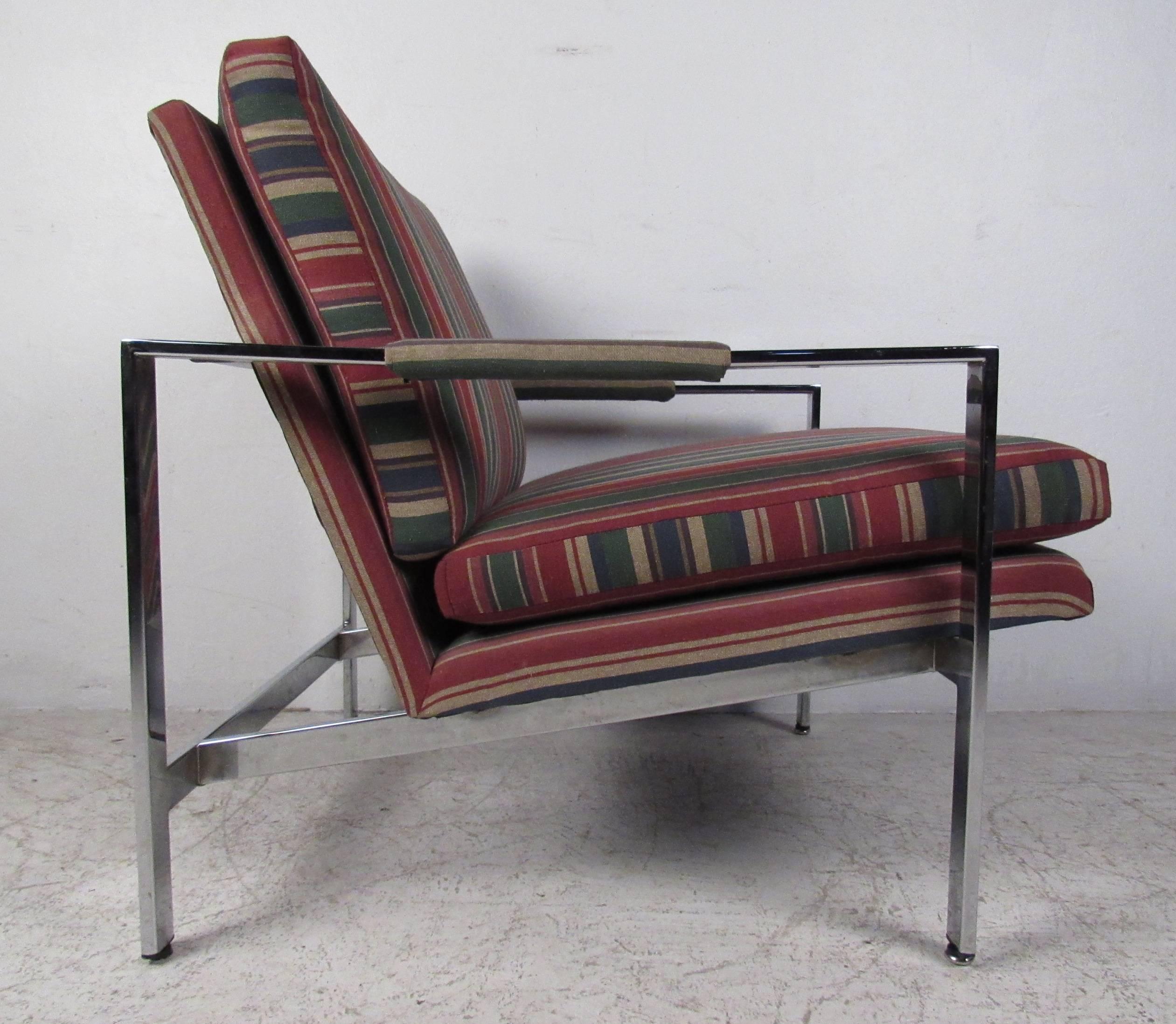 Mid-Century Modern Milo Baughman Armchair for Thayer Coggin For Sale