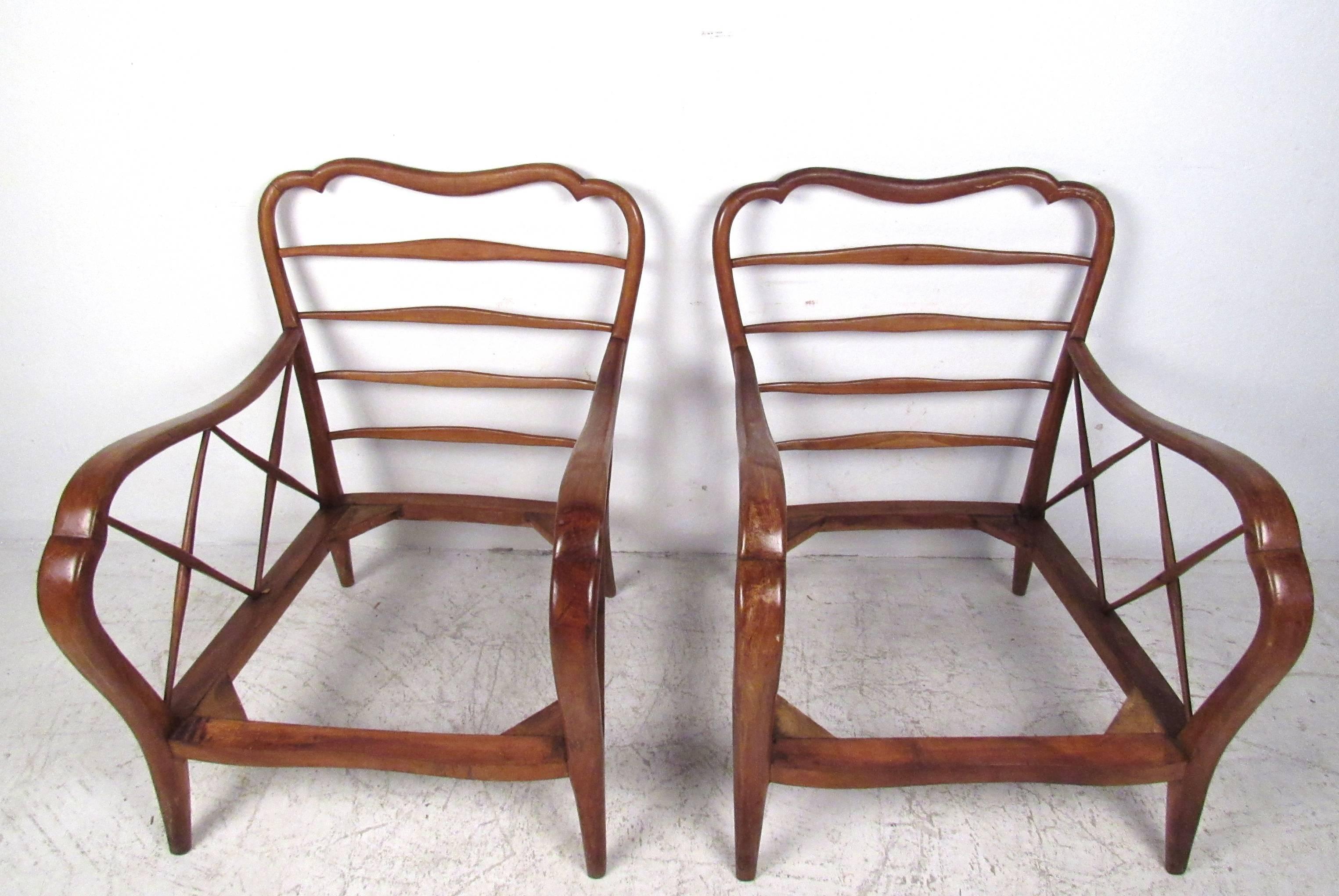 Mid-Century Modern Pair Italian Modern Paolo Buffa Style Lounge Chairs