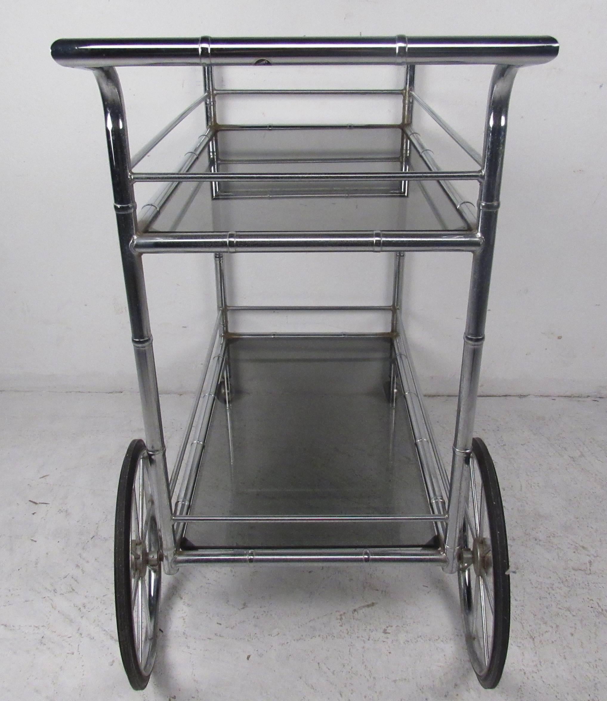 Vintage Chrome Bar Cart In Good Condition In Brooklyn, NY