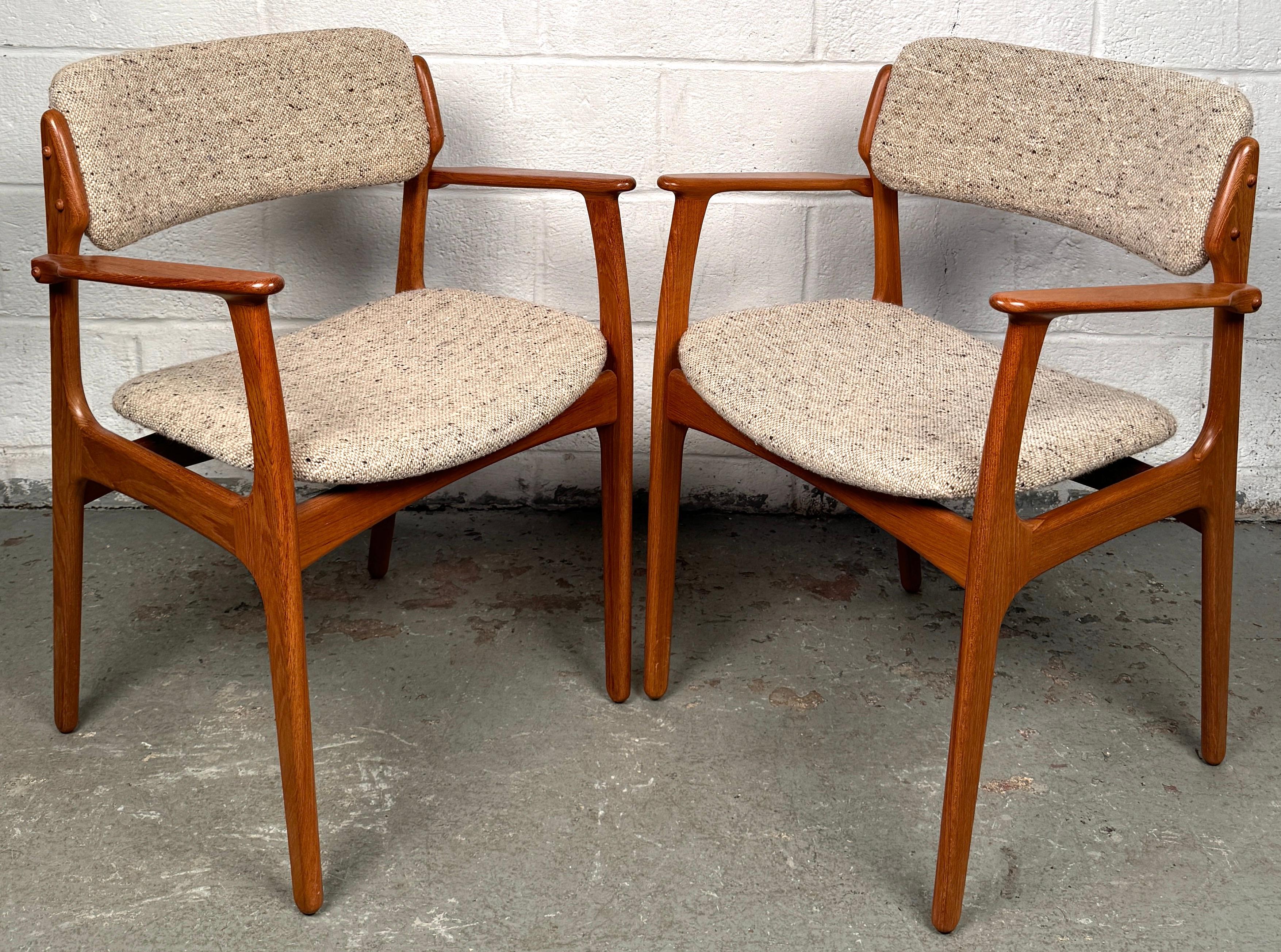 Ensemble de 8 chaises de salle à manger vintage par Erik Buch Model 50 for O.D. Møbler en vente 1