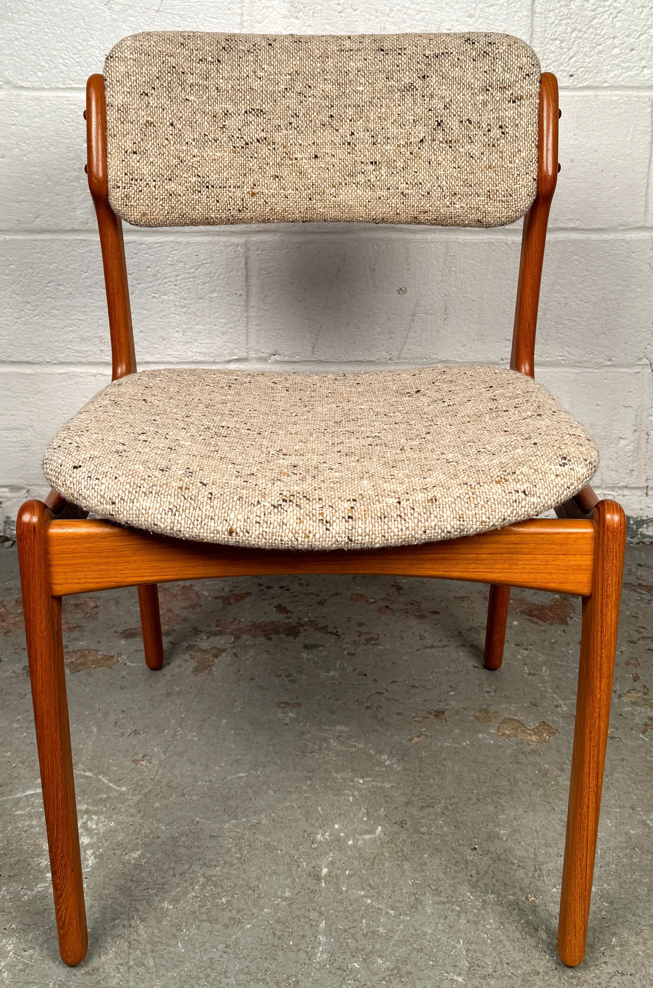 Ensemble de 8 chaises de salle à manger vintage par Erik Buch Model 50 for O.D. Møbler en vente 6