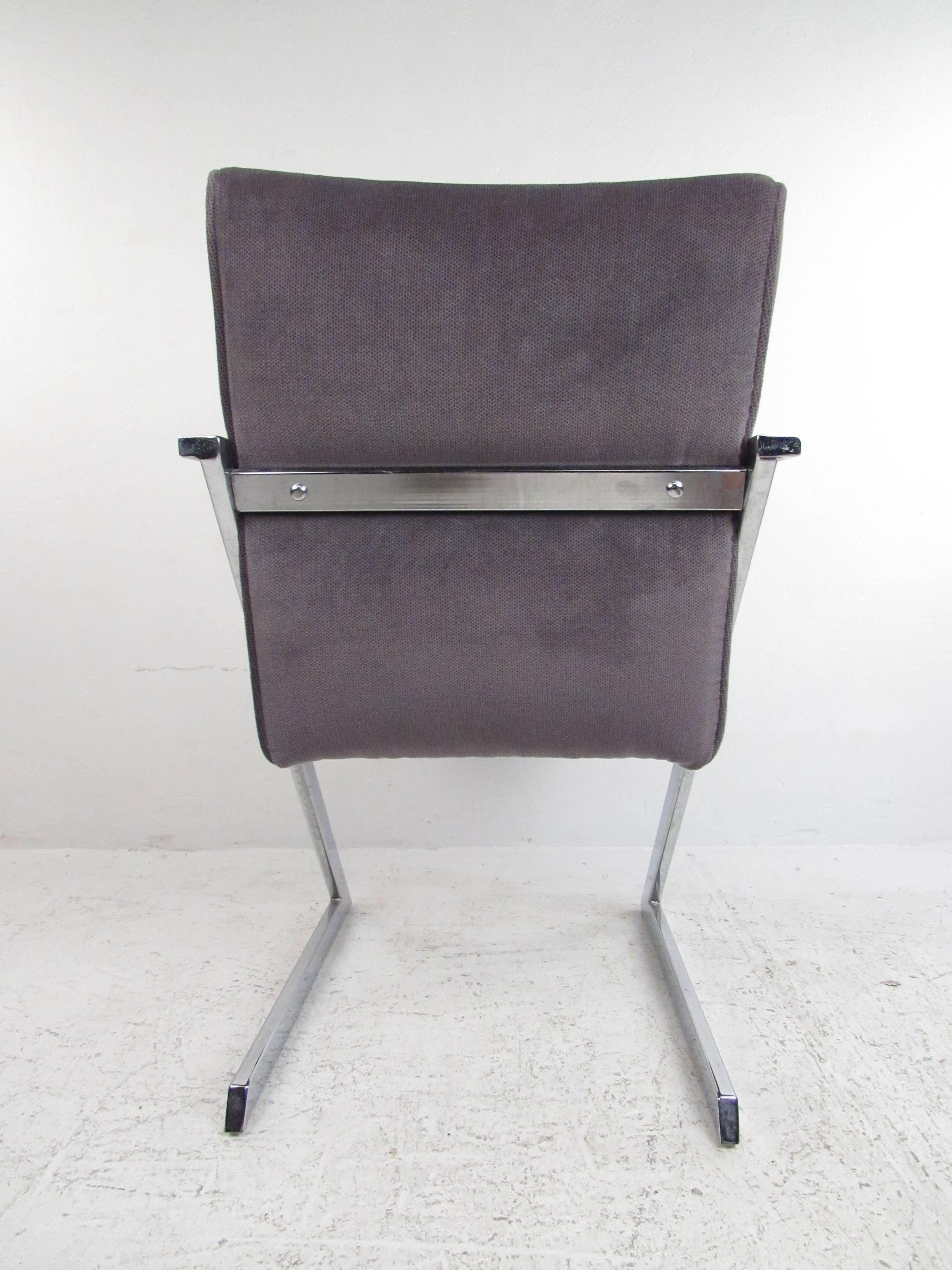 Mid-Century Modern Set of Four Dining Chairs for Design Institute of America For Sale