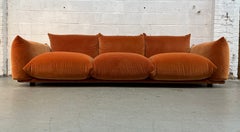 Sofá Marenco de tres plazas, de estilo «Mid-Century Modern», diseñado por Mario Marenco para Arflex