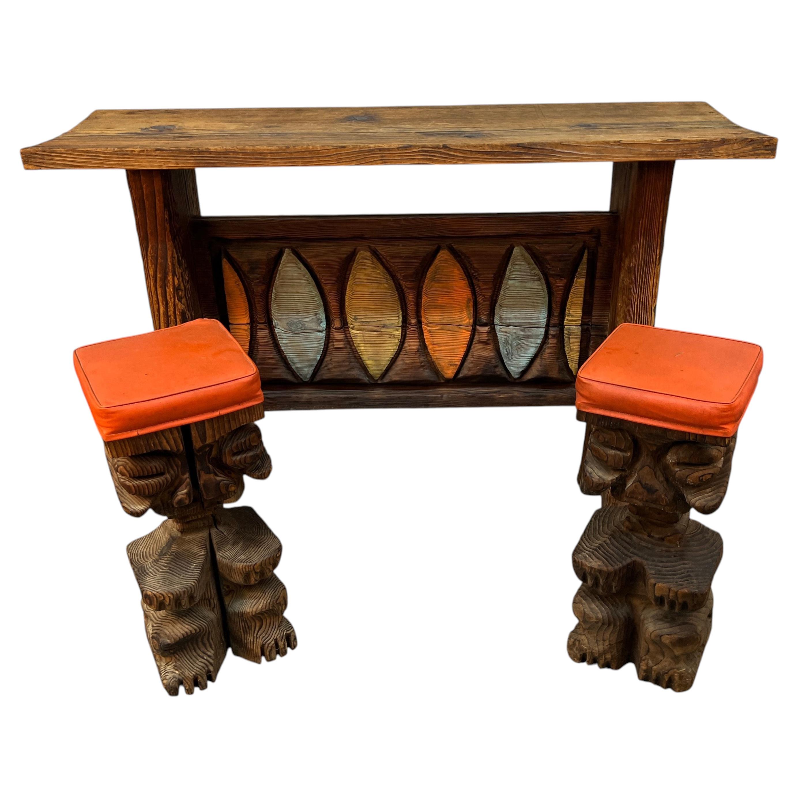 Ensemble bar Tiki et tabouret Witco du milieu du siècle, sculpté à la main