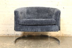 Paire de fauteuils de salon chromés de style « Mid-Century », conçus par Milo Baughman