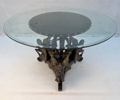 Table à manger « Hippocampus » avec plateau en verre, un modèle unique