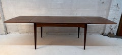 Tavolo da pranzo danese in teak con prolunghe della metà del secolo, realizzato da Gudme Møbelfabrik