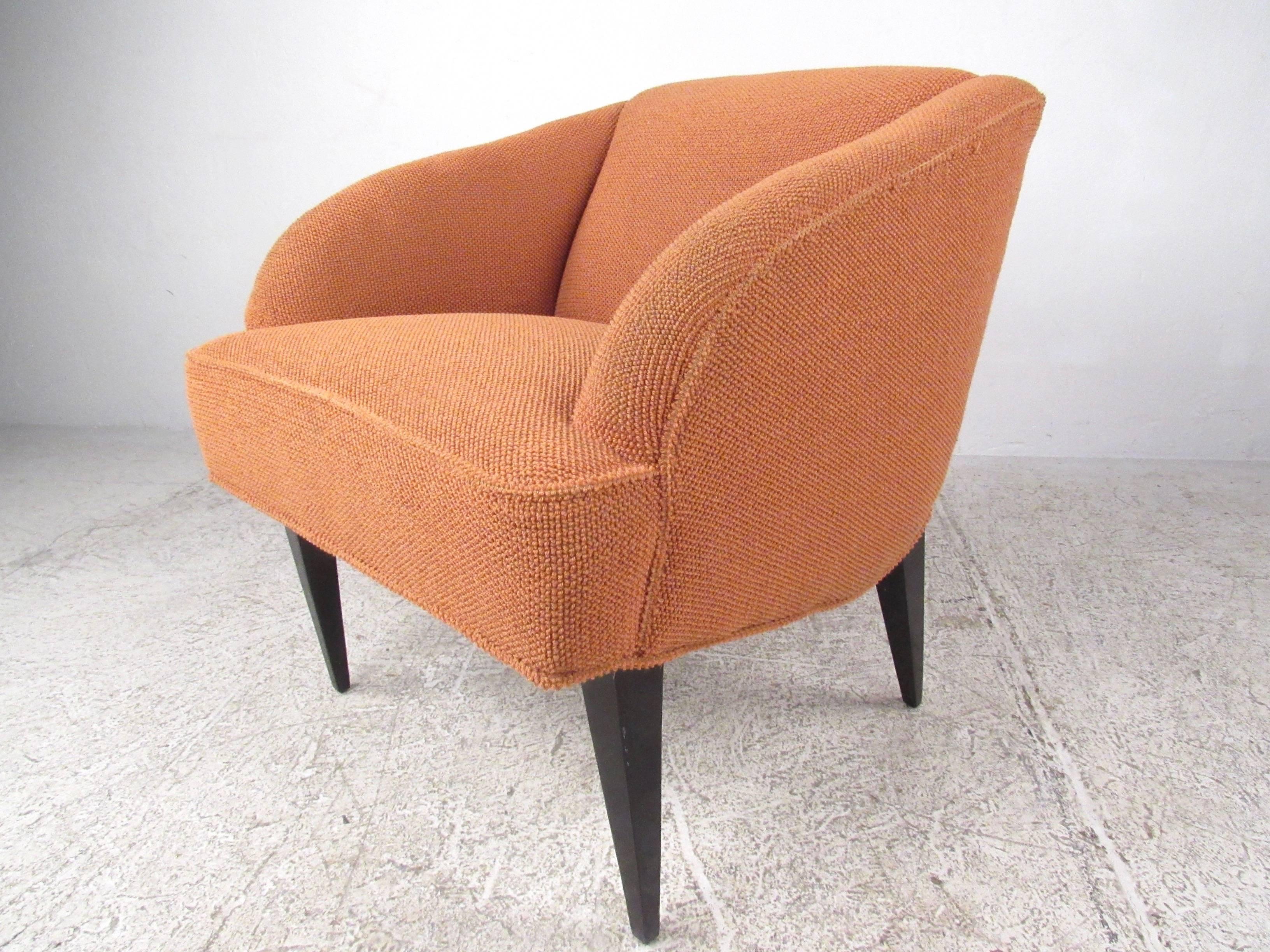 Mid-Century Modern Pair Vintage Modern Club Chairs For Sale