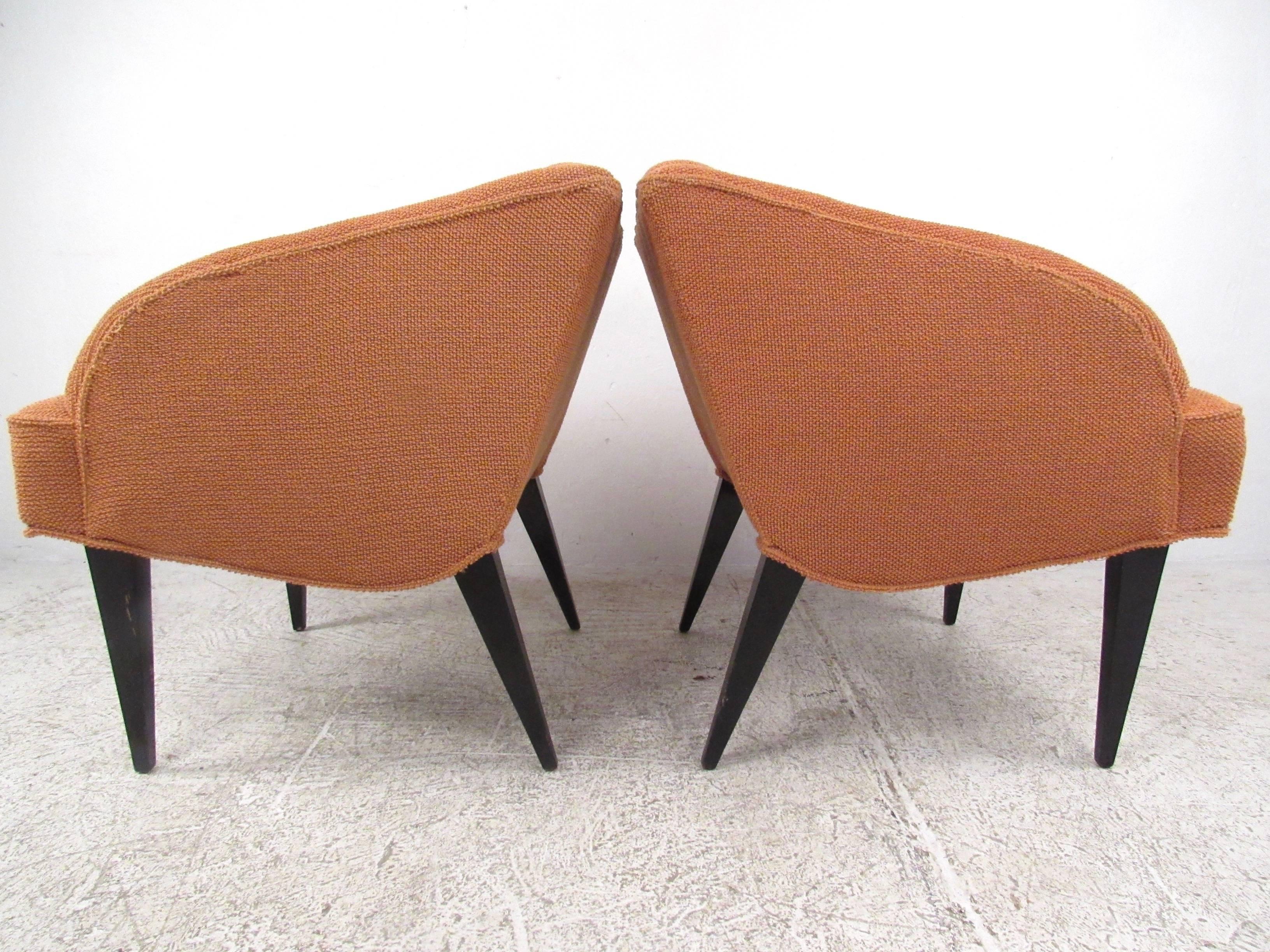Pair Vintage Modern Club Chairs In Good Condition For Sale In Brooklyn, NY