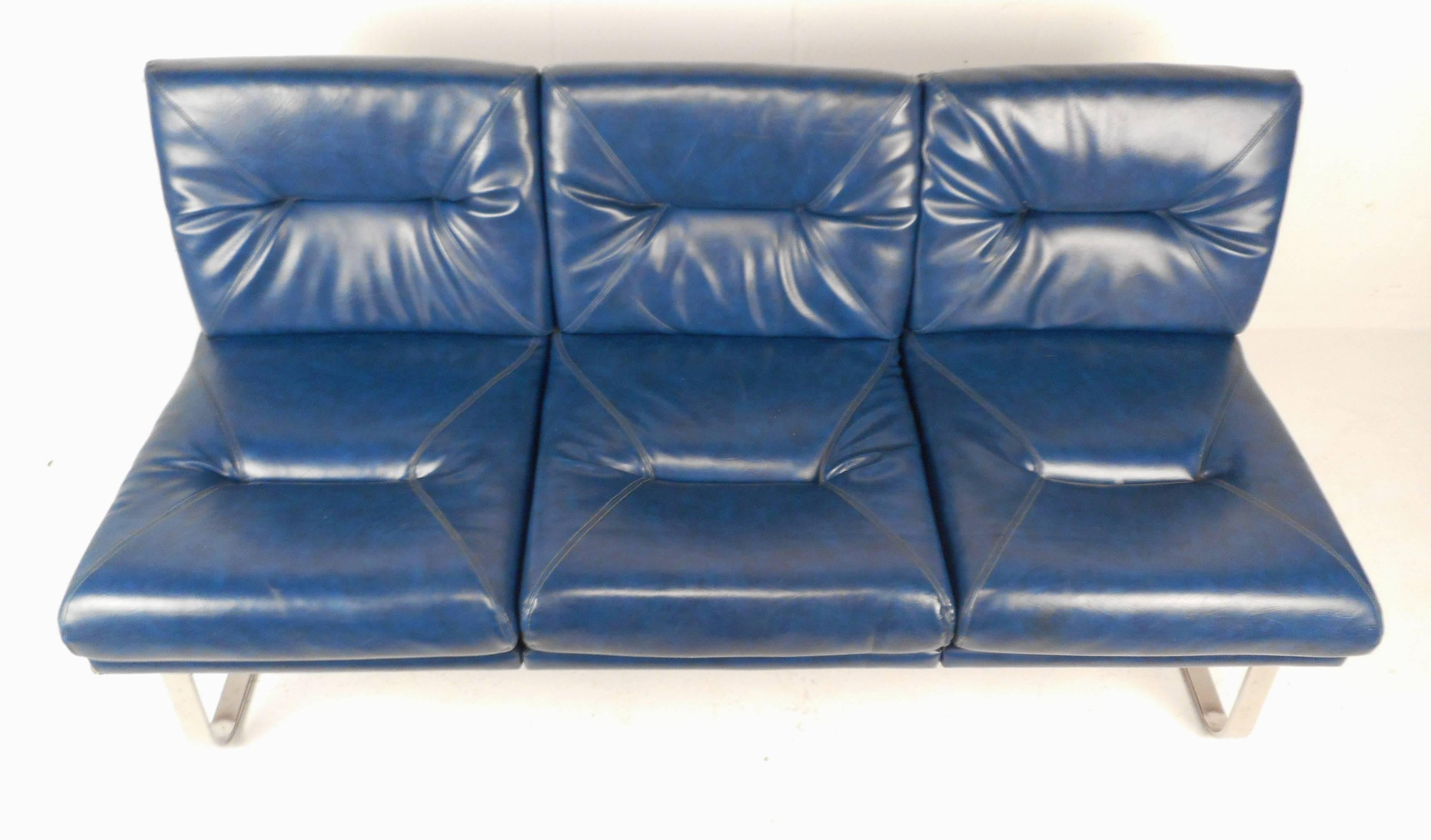 American Mid-Century Modern Vinyl Sofa in the Style of Milo Baughman