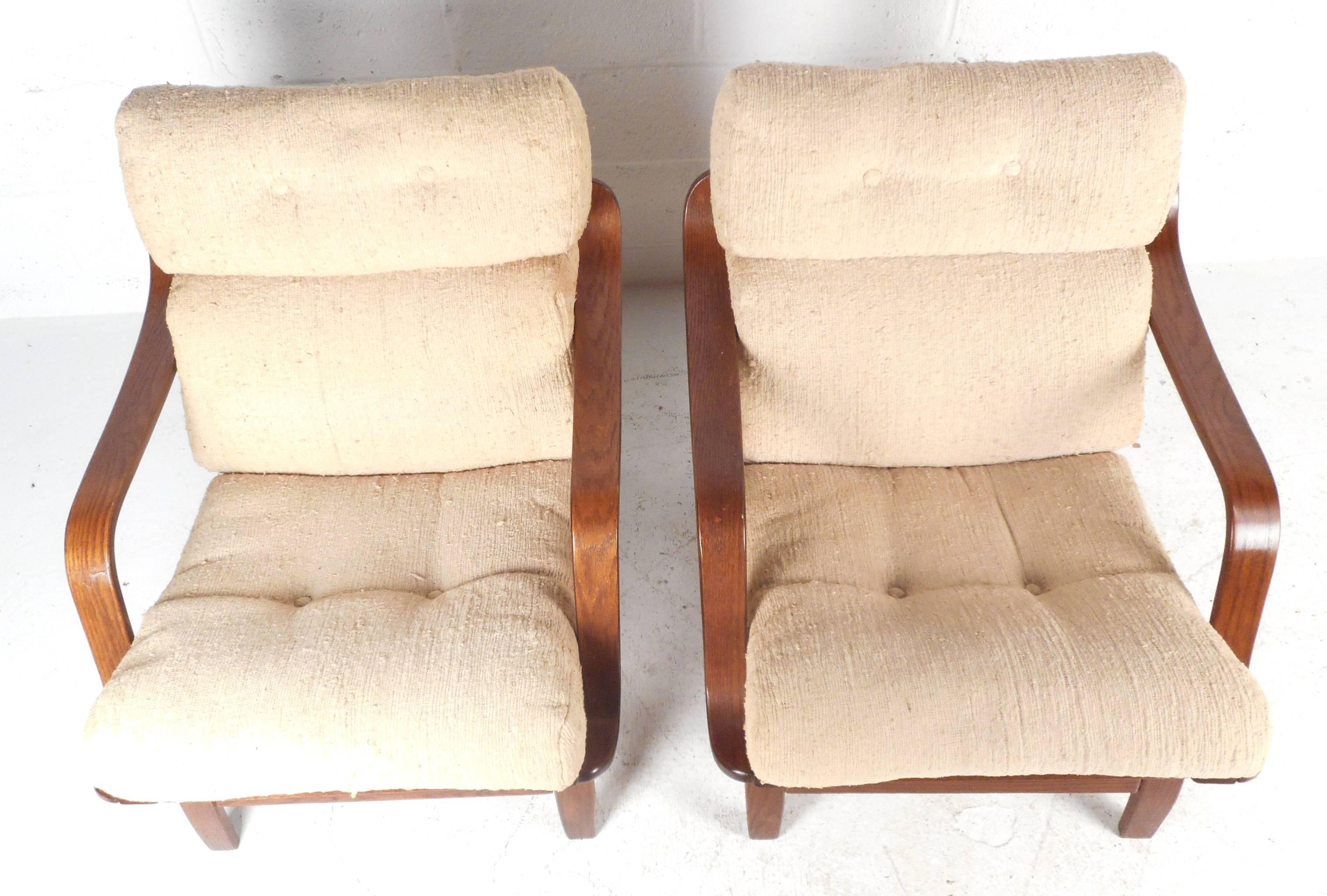 Late 20th Century Mid-Century Modern Lounge Chairs in the Style of Bruno Mathsson