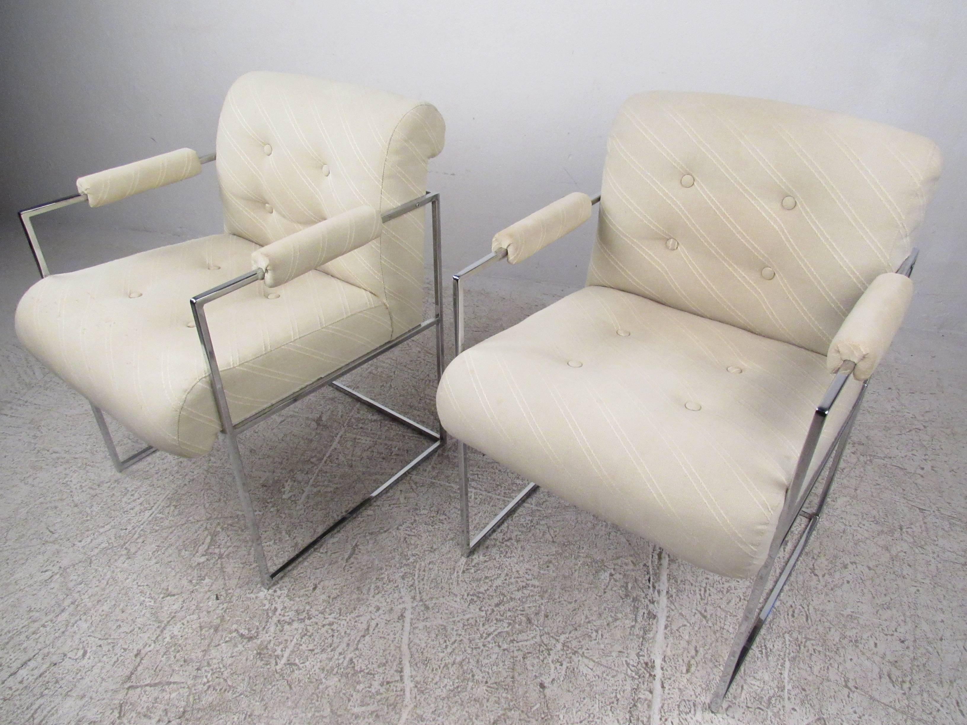 Mid-Century Modern Pair of Thin Line Mid-Century Armchairs by Milo Baughman