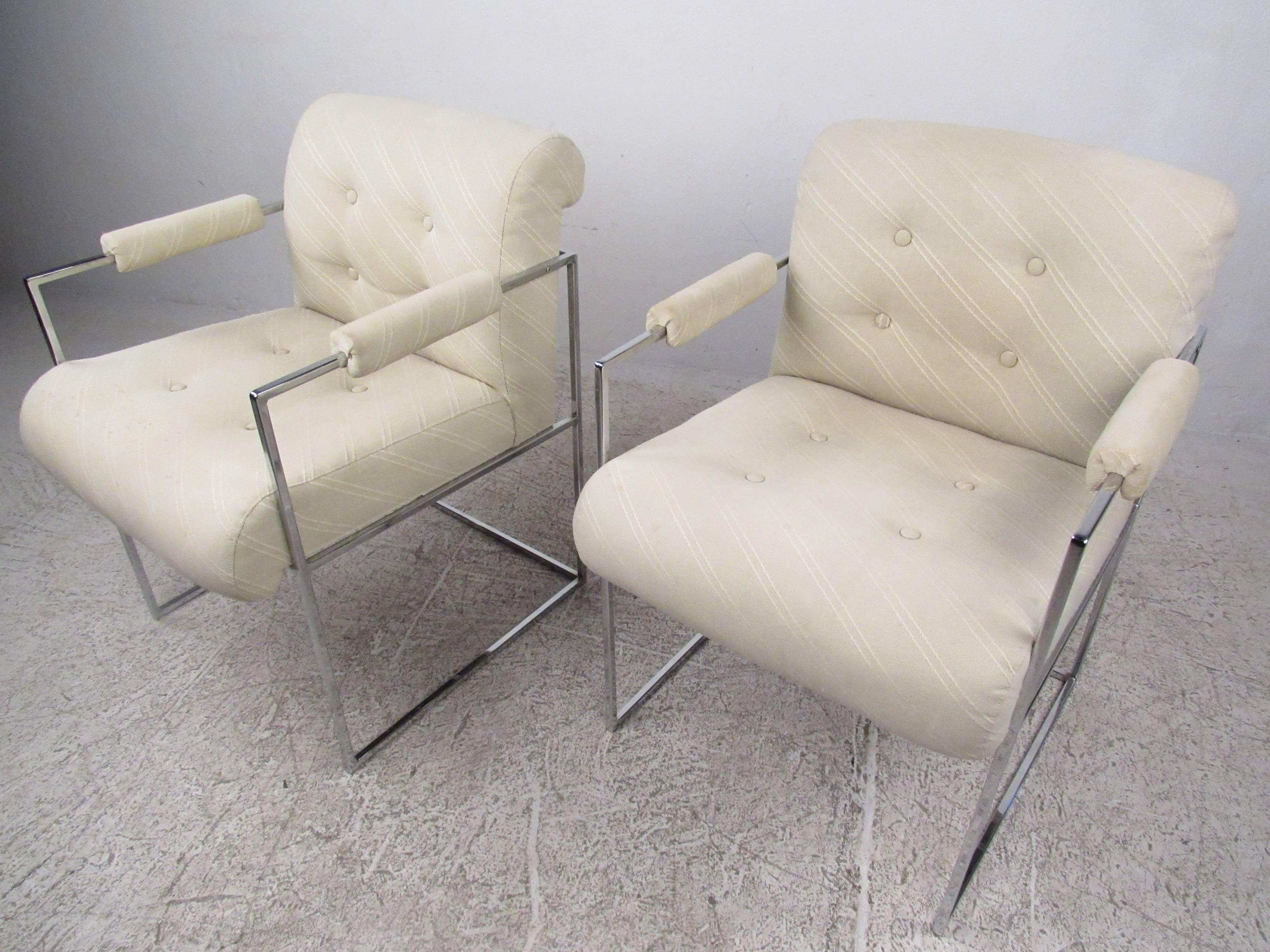 Mid-Century Modern Pair of Thin Line Mid-Century Armchairs by Milo Baughman For Sale