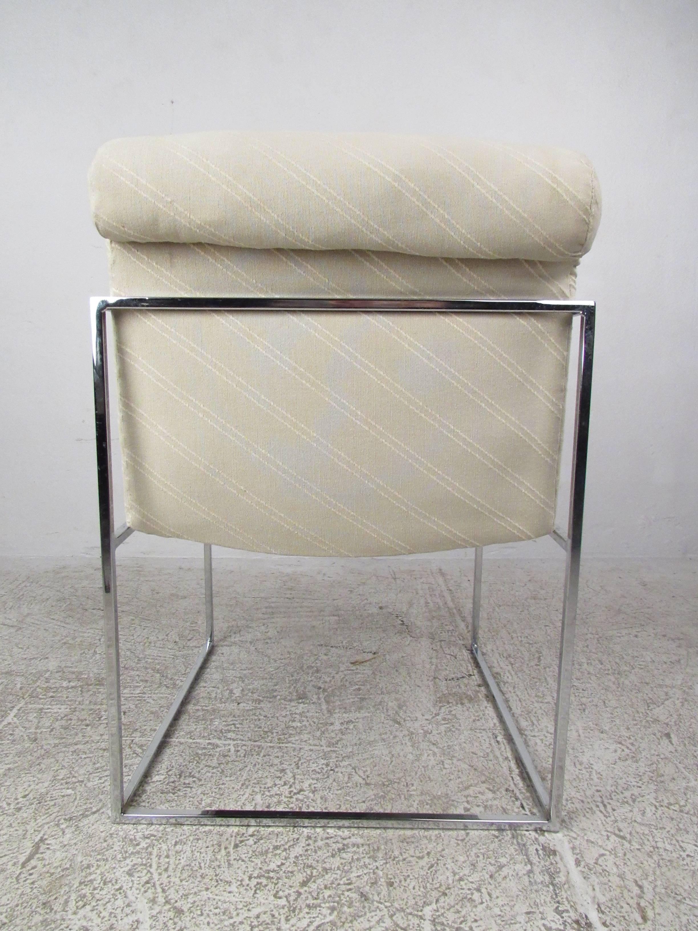 Pair of Thin Line Mid-Century Armchairs by Milo Baughman In Good Condition In Brooklyn, NY