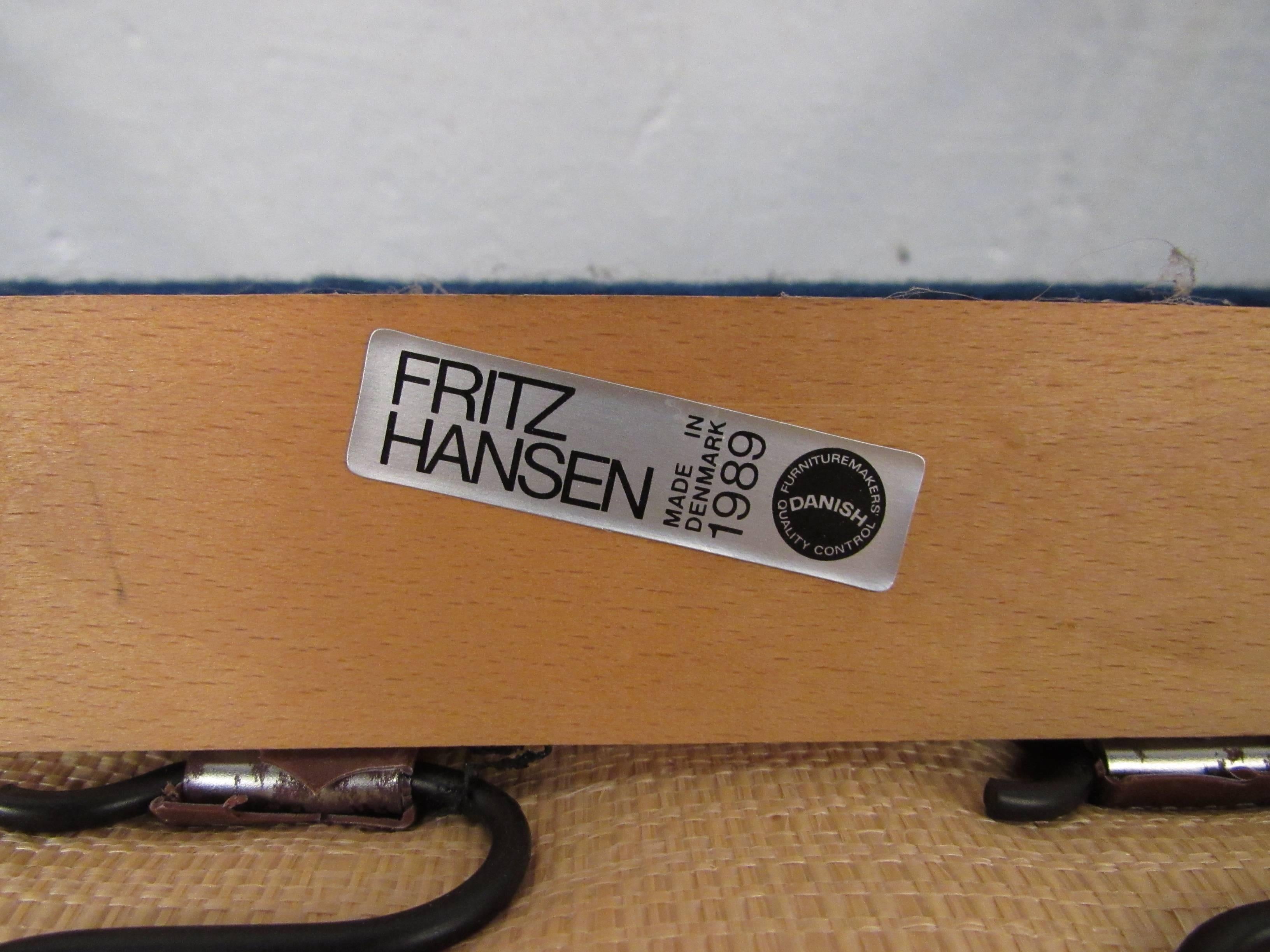 Tissu d'ameublement Canapé d'aéroport Arne Jabobsen pour Fritz Hansen, Danemark, 1957 en vente