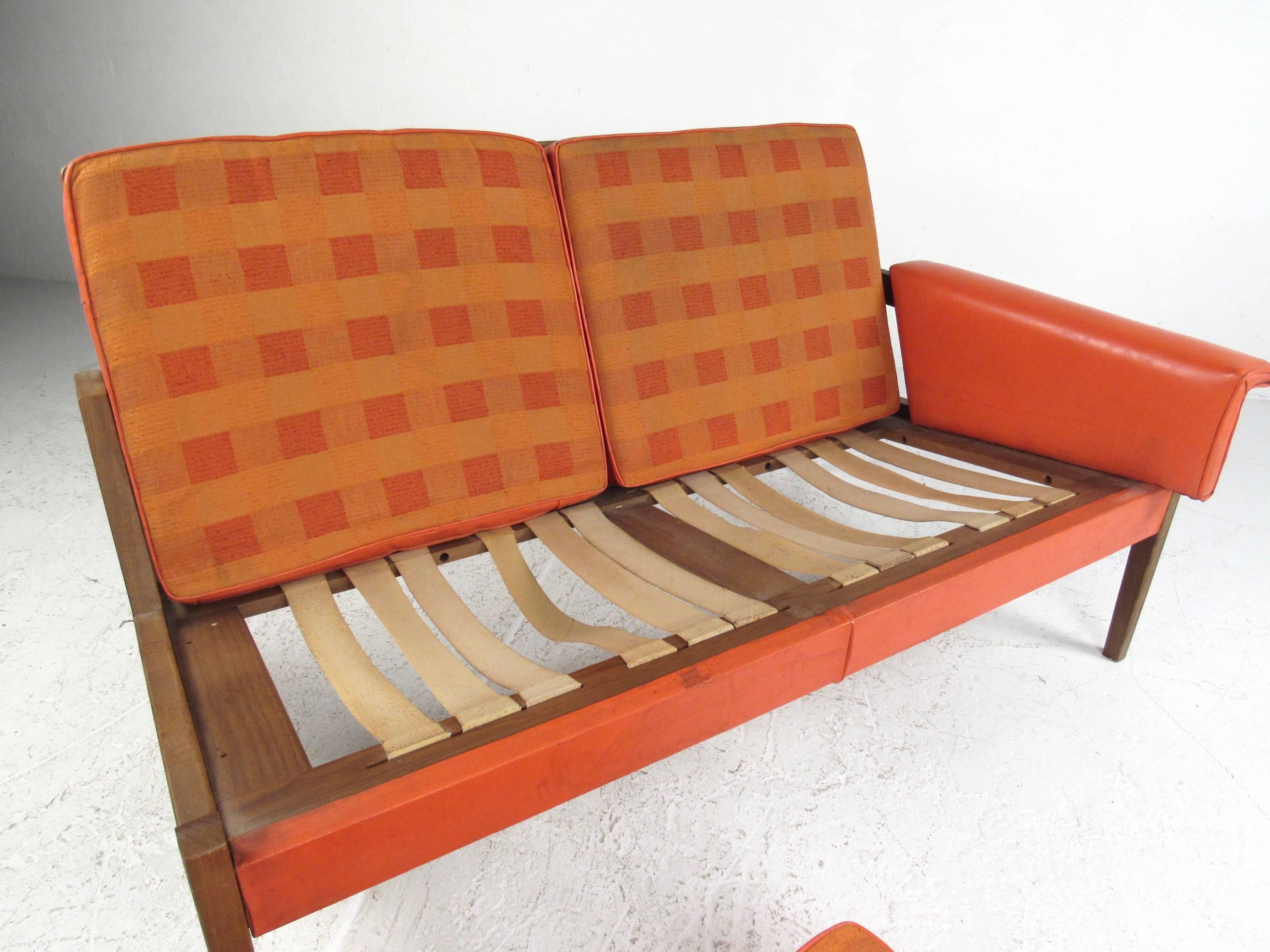 Mid-Century Modern Corner Sofa For Sale 1