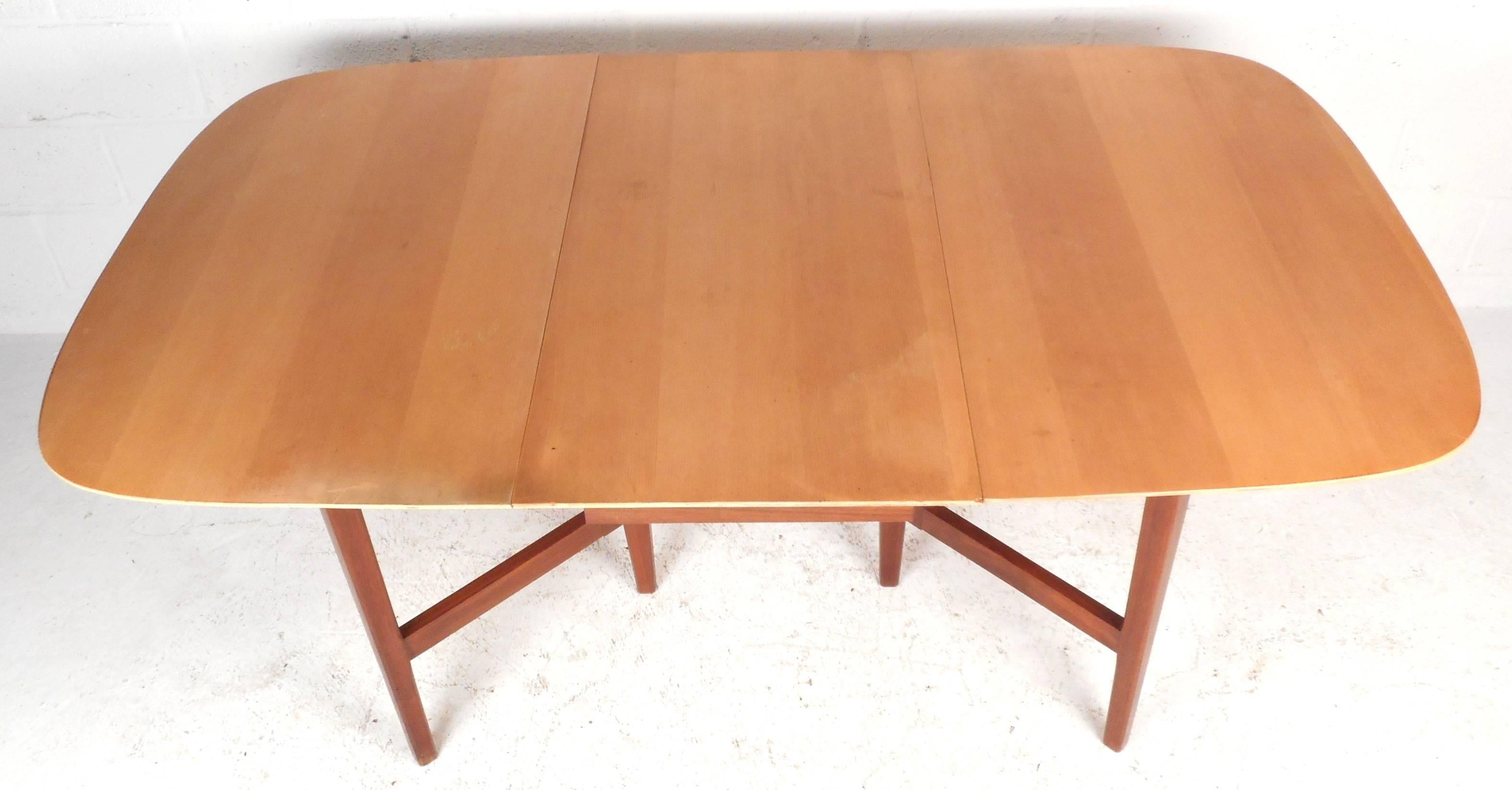 gateleg dining table