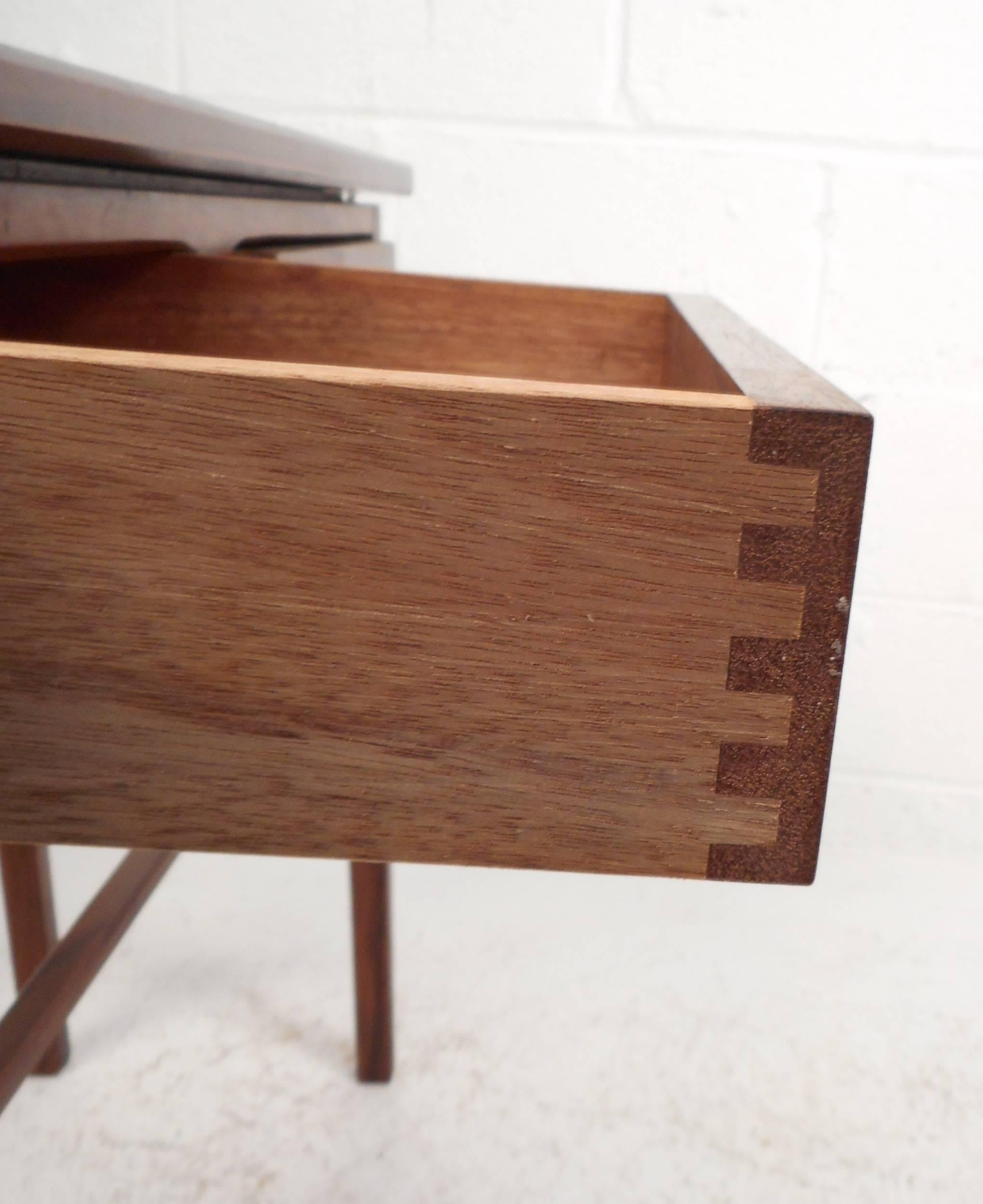 Mid-Century Modern Small Two-Door Rosewood Console Table 5