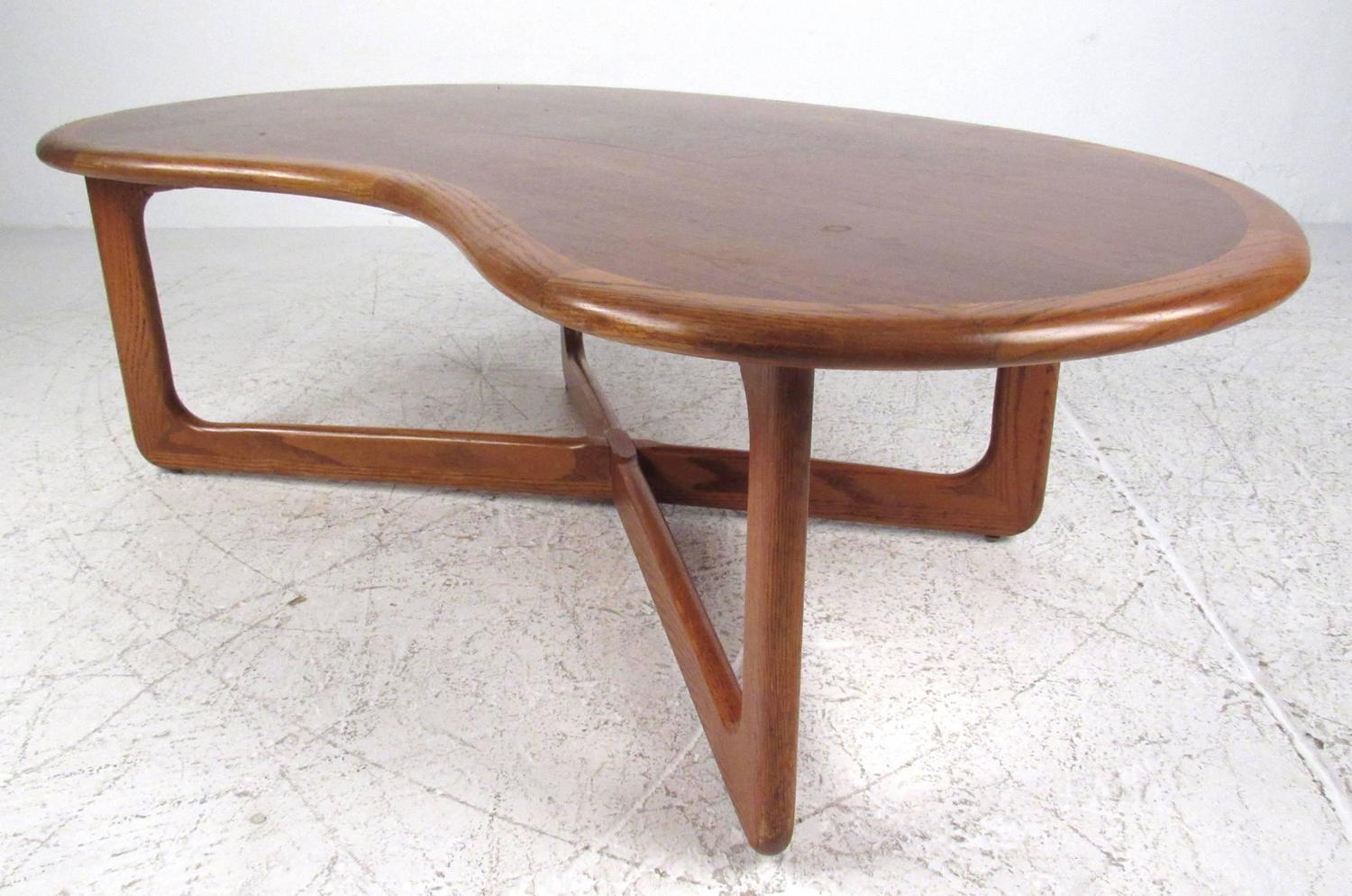 Lane Kidney Shaped Coffee Table For Sale at 1stdibs