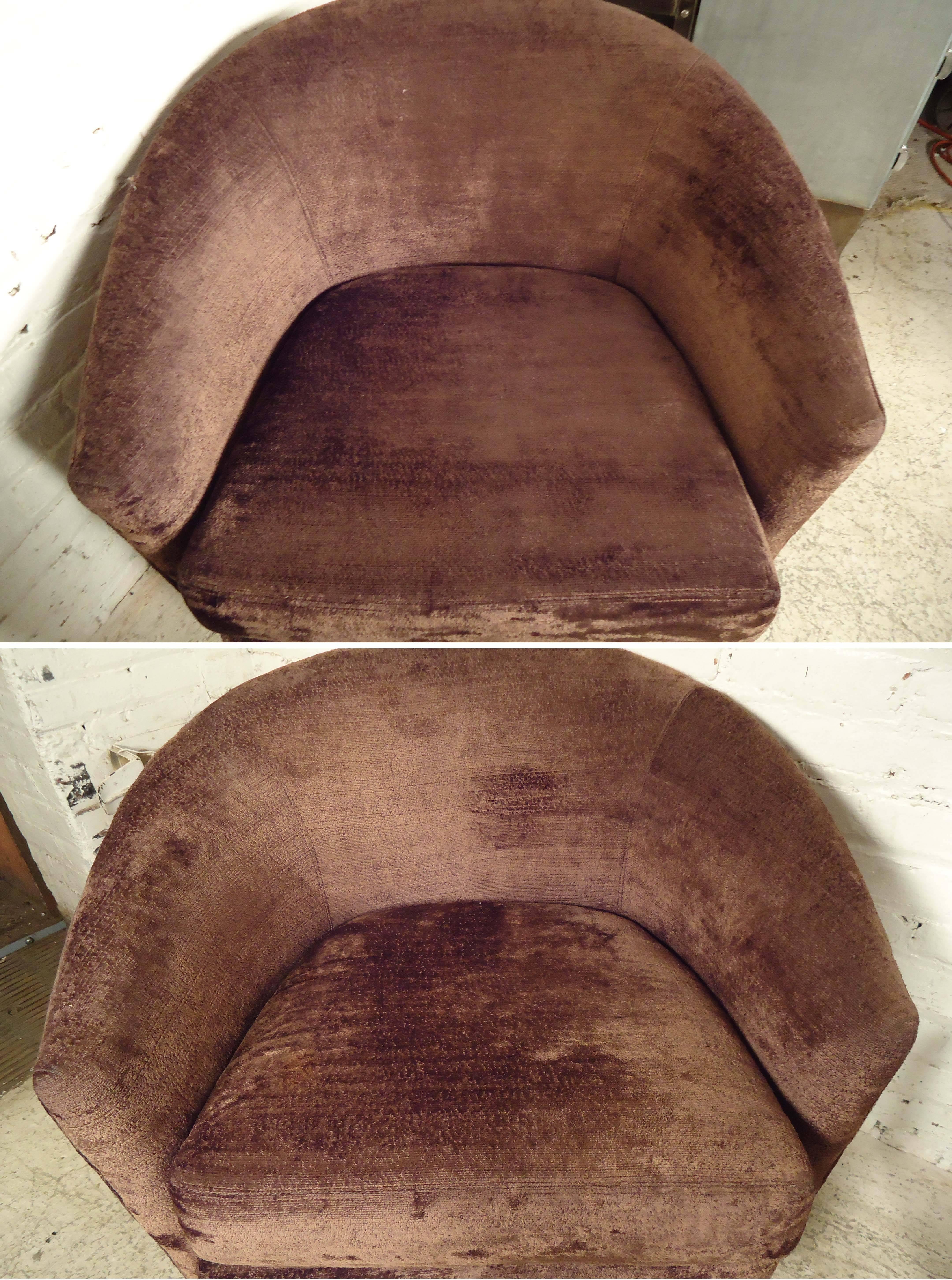 Mid-Century Modern Mid-Century Barrel Back Lounge Chairs