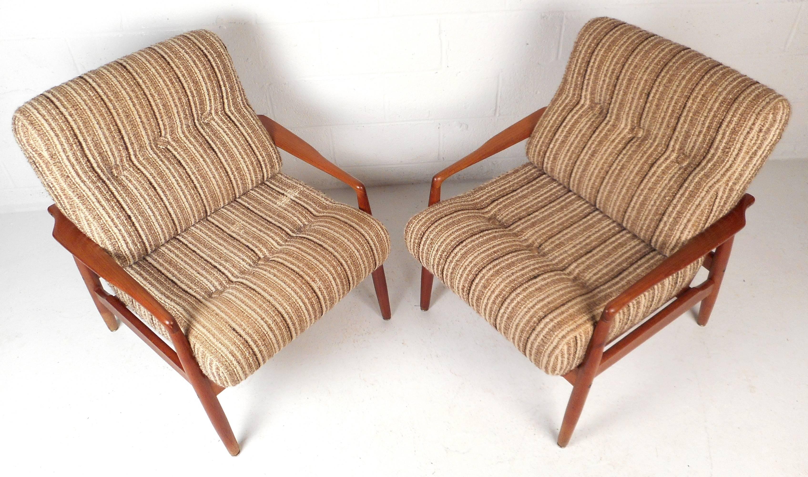 vintage teak lounge chair