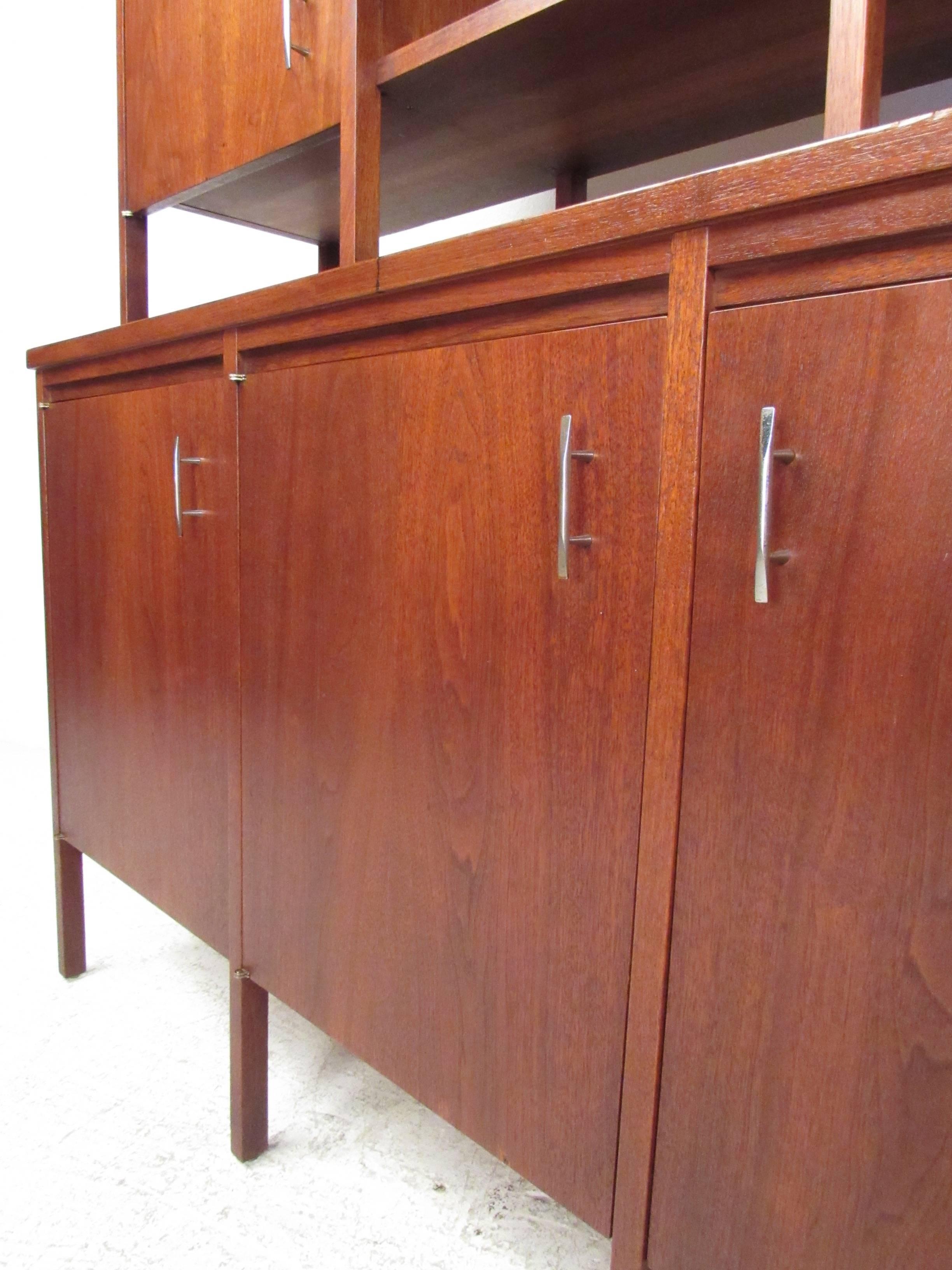 Mid-20th Century Rare Paul McCobb Delineator Wall Unit