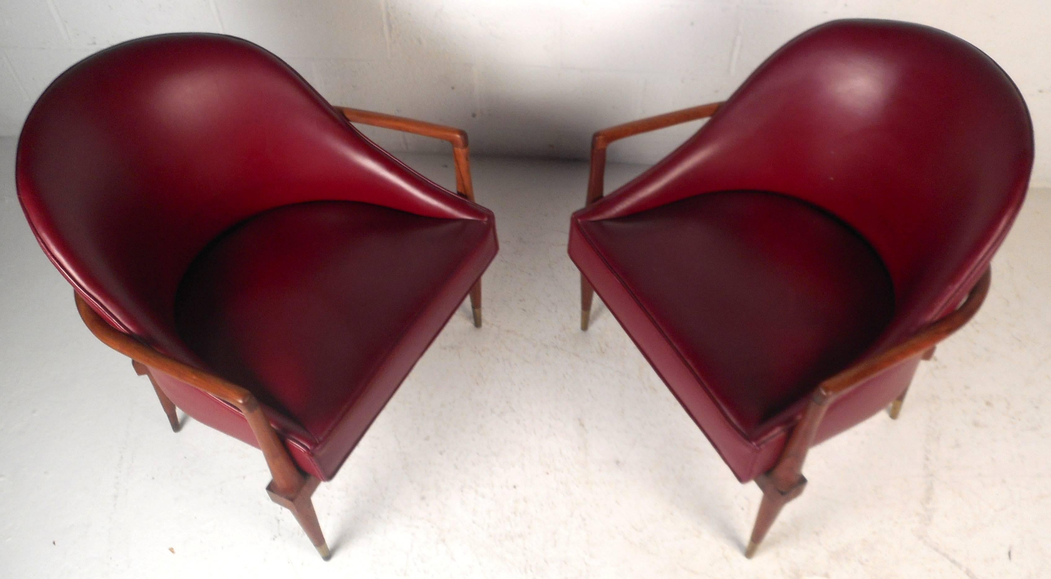 Late 20th Century Unique Pair of Mid-Century Modern Walnut Side Chairs