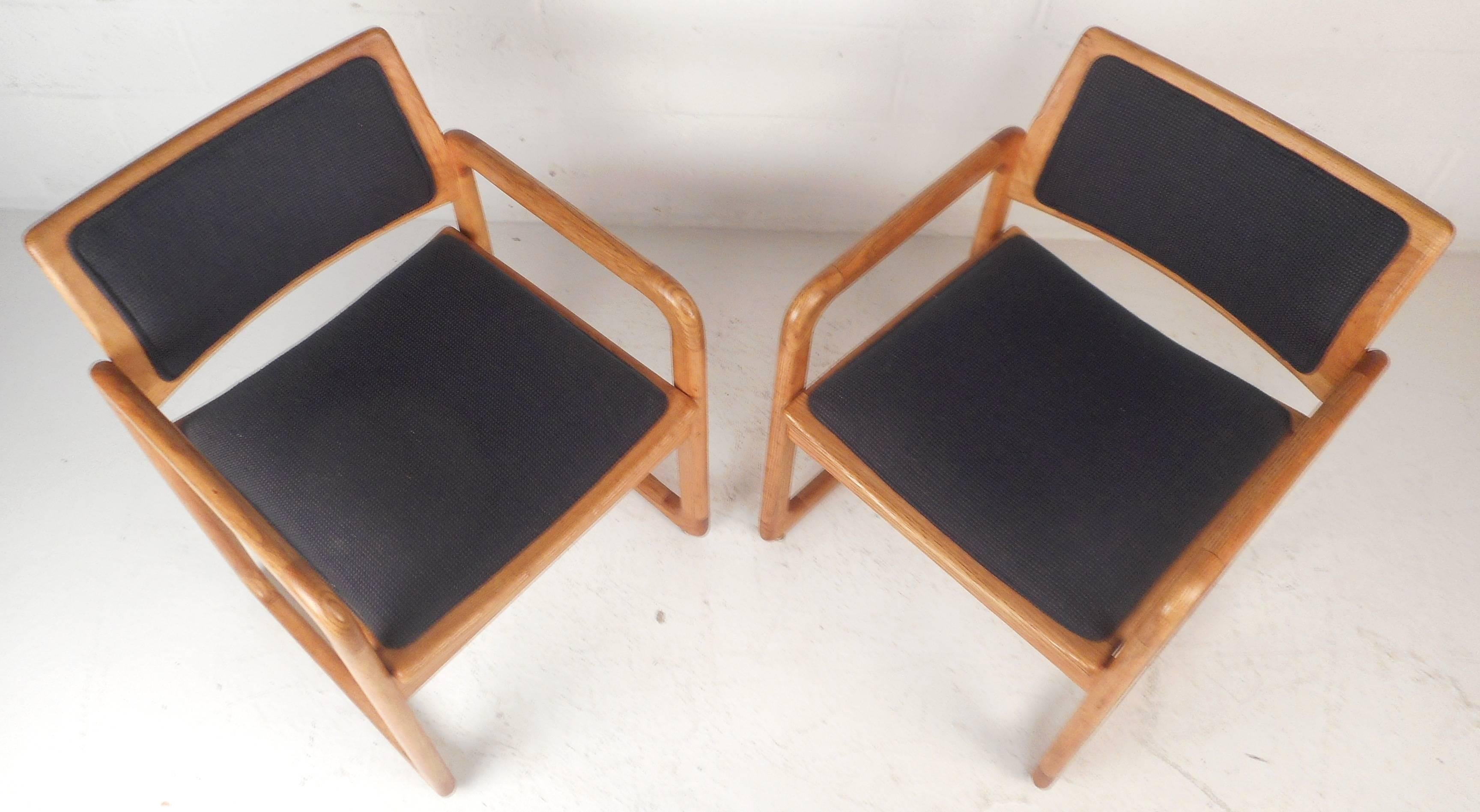 Mid-Century Modern Pair of Vintage Sculpted Oak Armchairs by Madison Furniture For Sale