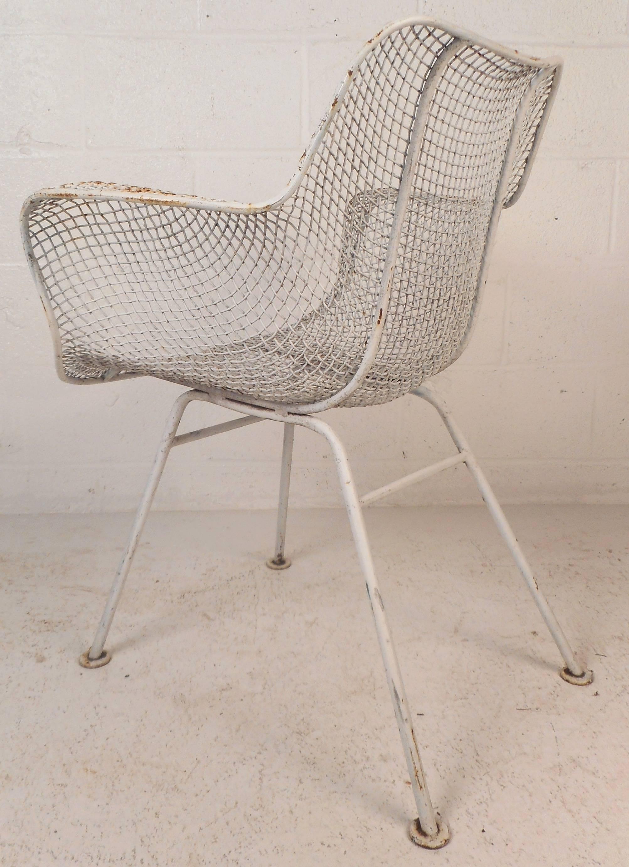 Set of Four Mid-Century Modern Sculptura Patio Chairs by Russell Woodard In Good Condition In Brooklyn, NY